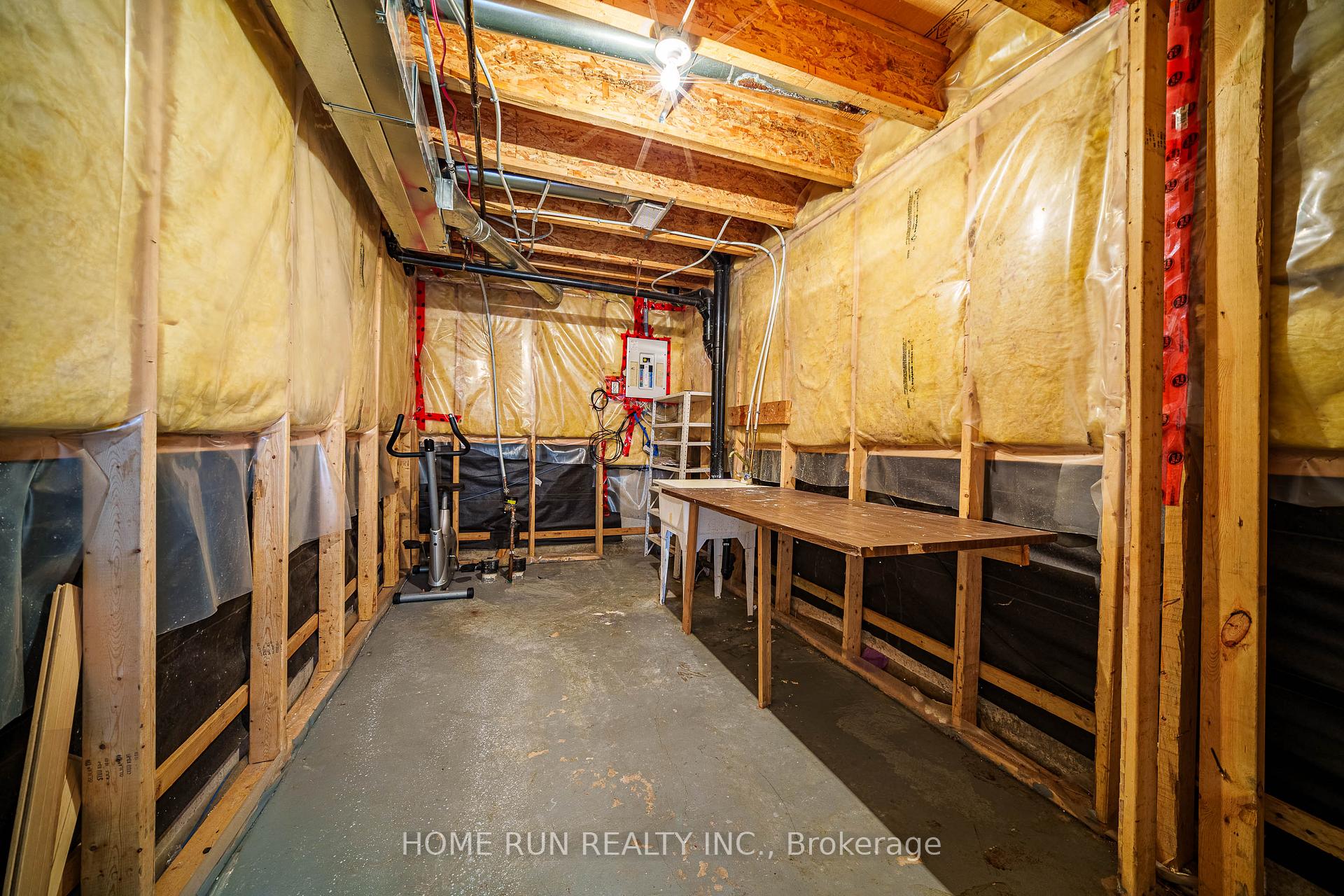 Photo 18 of 310 Parkin Circle, Ottawa, Blossom Park/Kemp Park/Findlay Creek — HOMEH