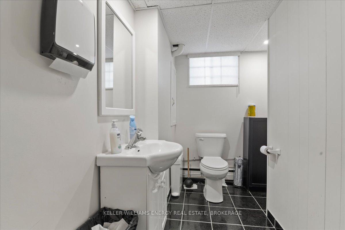 Photo 36 of 619 Brock Street S, Whitby, Downtown Whitby — HOMEH