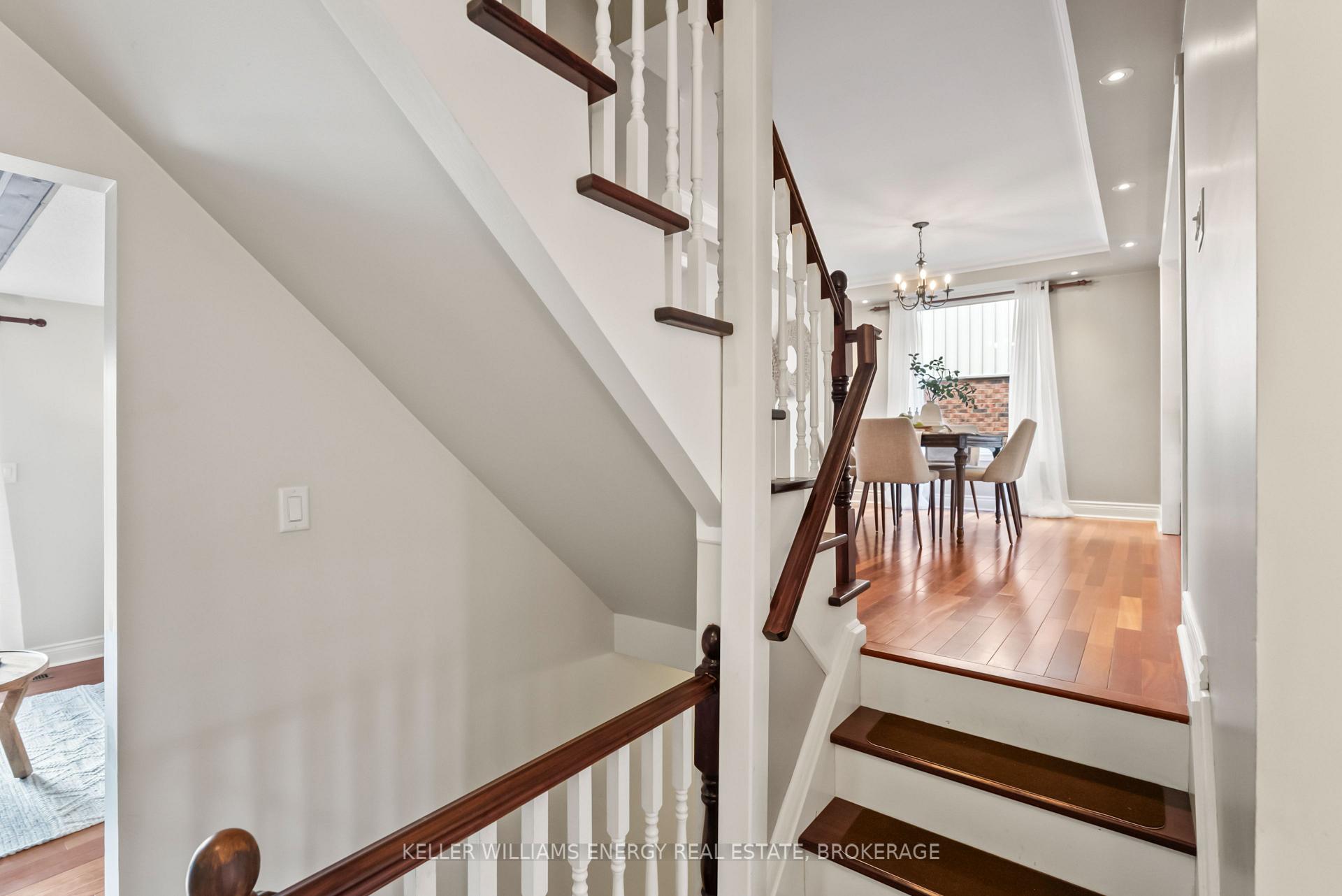 Photo 9 of 1802 Bronte Square, Pickering, Liverpool — HOMEH