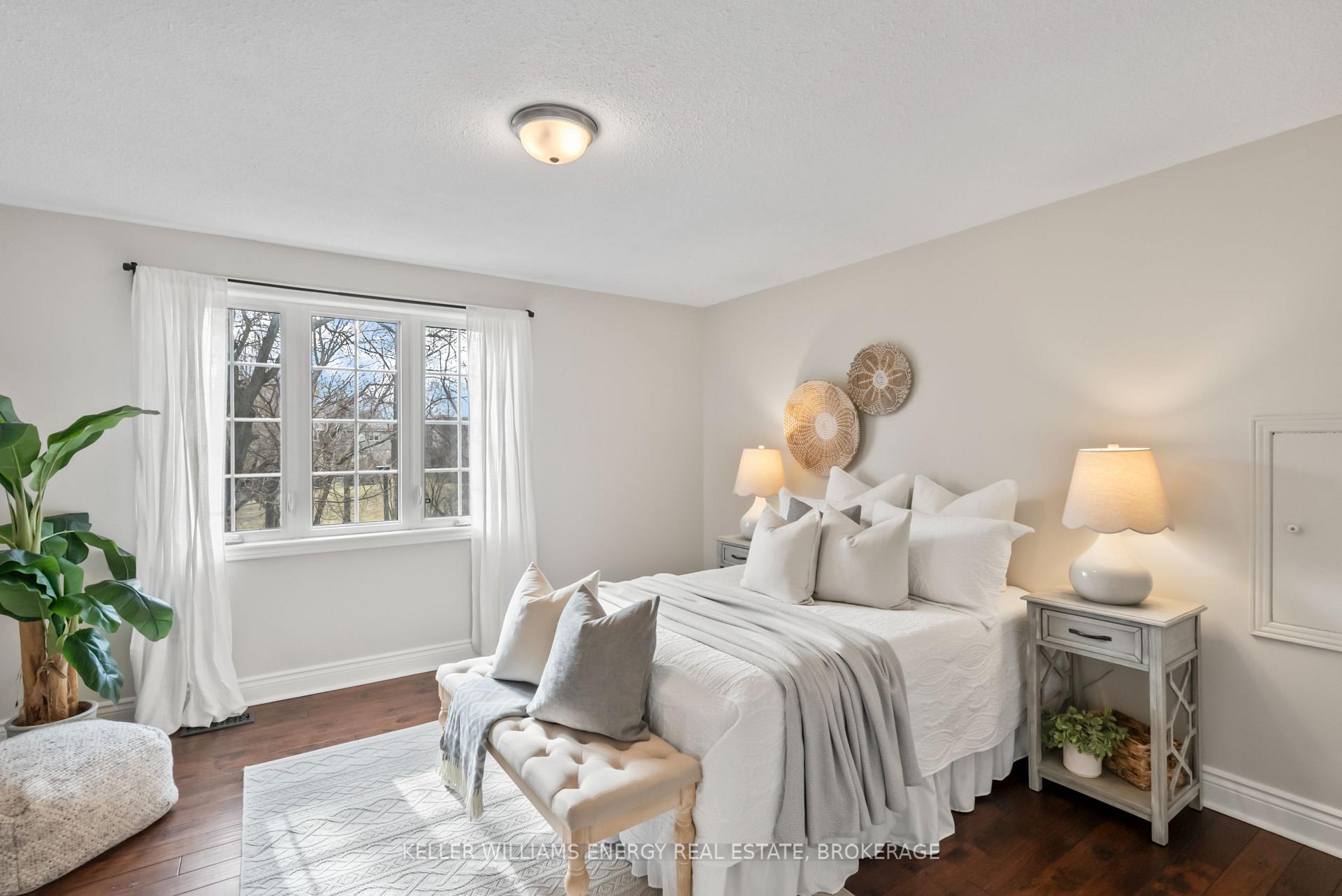 Photo 24 of 1802 Bronte Square, Pickering, Liverpool — HOMEH
