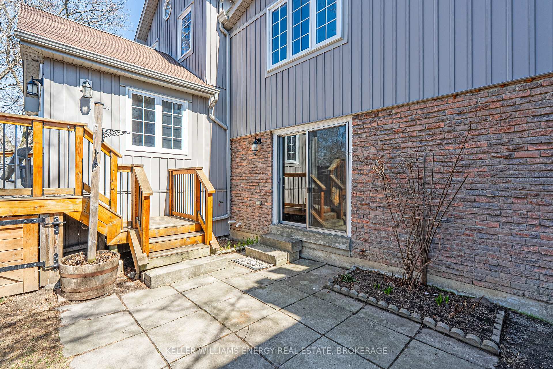 Photo 38 of 1802 Bronte Square, Pickering, Liverpool — HOMEH