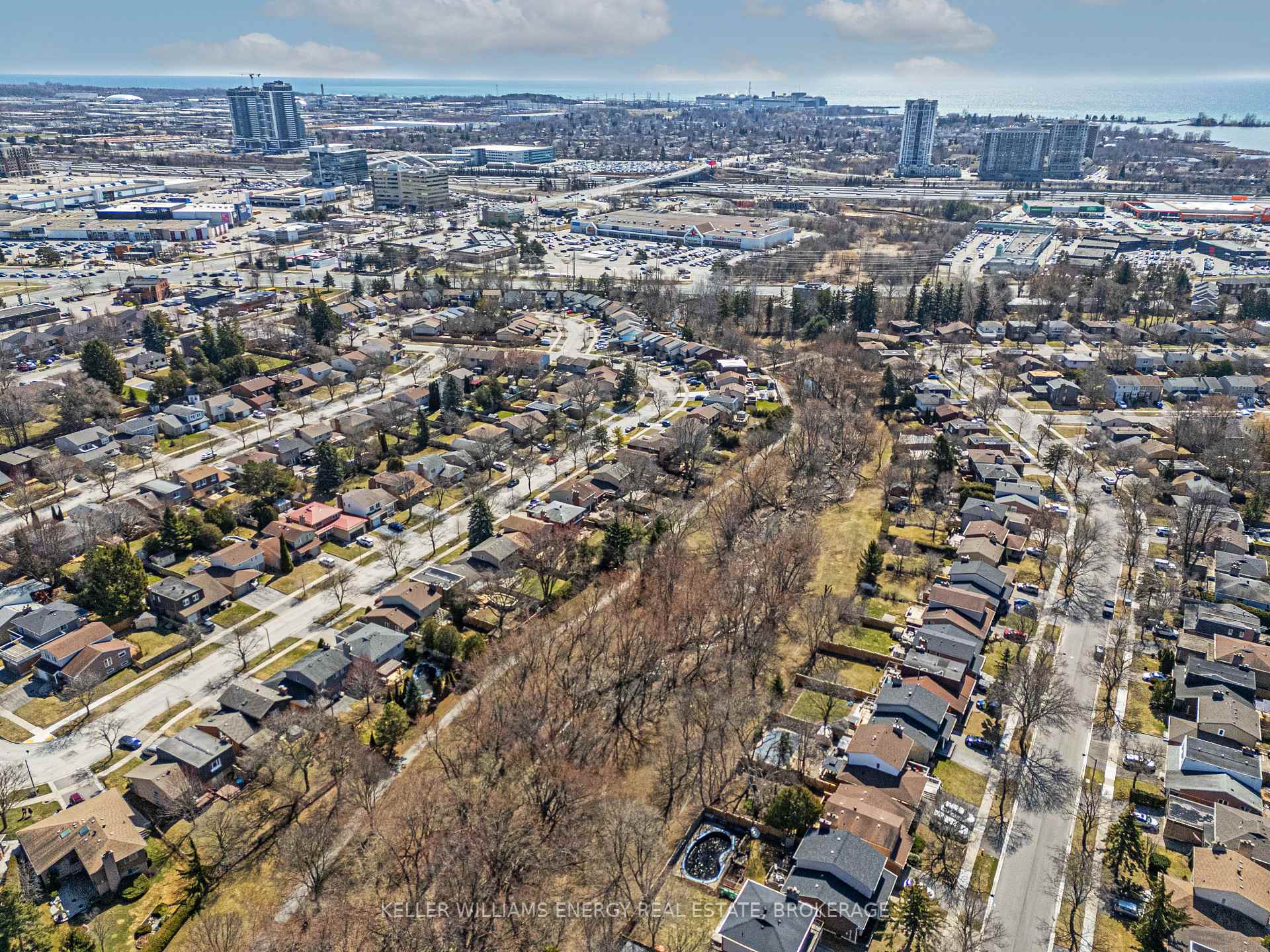 Photo 42 of 1802 Bronte Square, Pickering, Liverpool — HOMEH