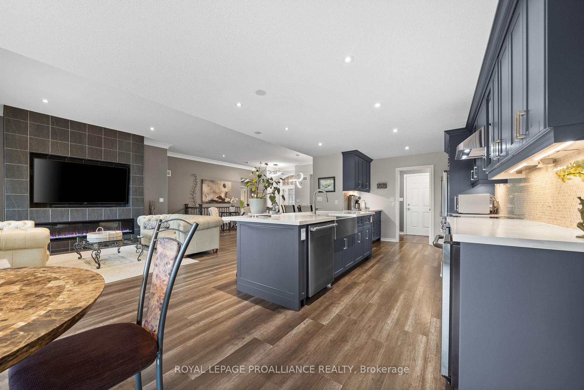 Photo 13 of 147 Riverside Parkway, Quinte West, Frankford Ward — HOMEH