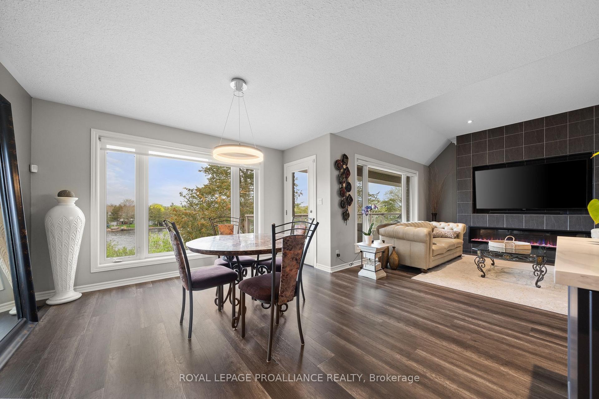 Photo 17 of 147 Riverside Parkway, Quinte West, Frankford Ward — HOMEH