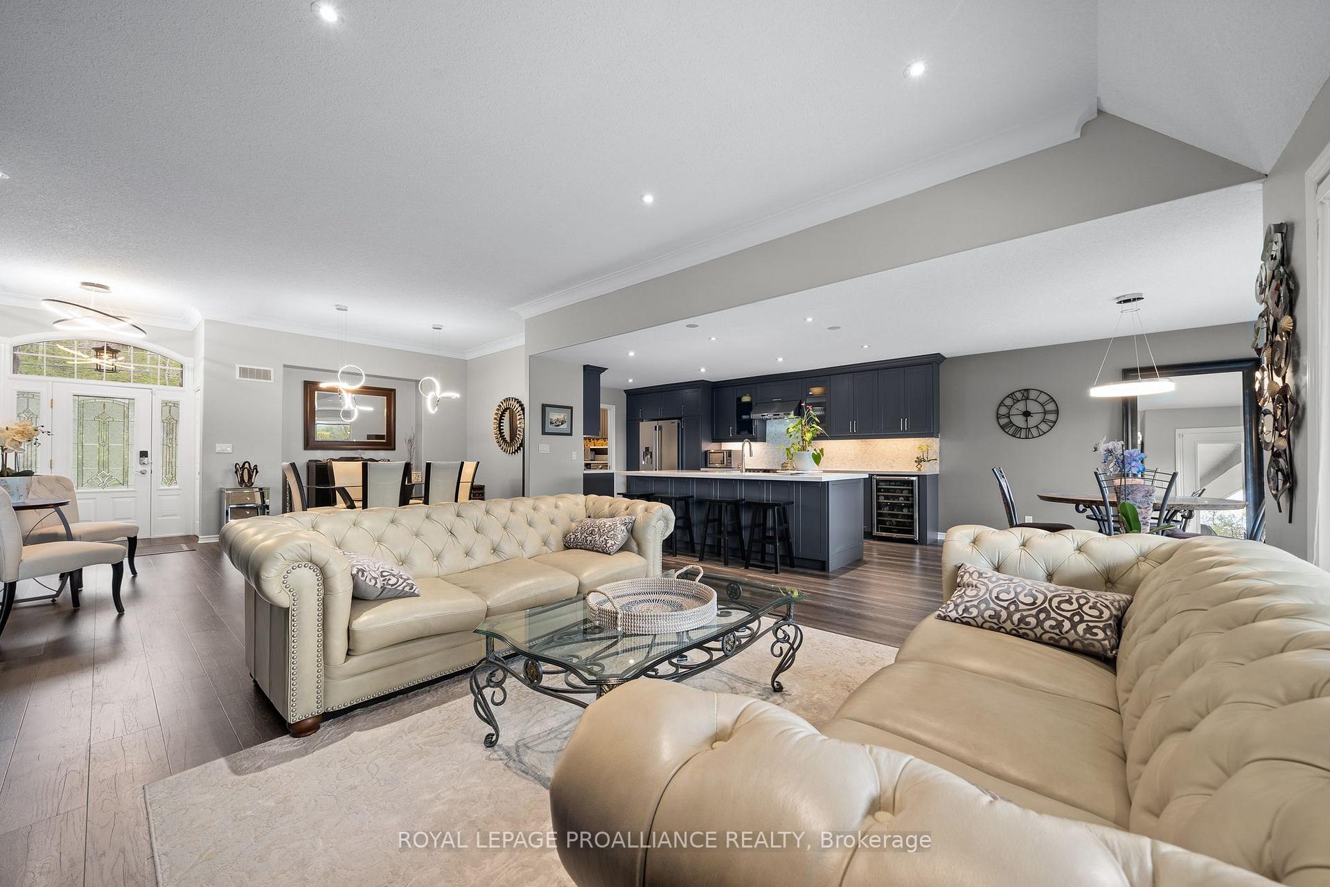 Photo 21 of 147 Riverside Parkway, Quinte West, Frankford Ward — HOMEH