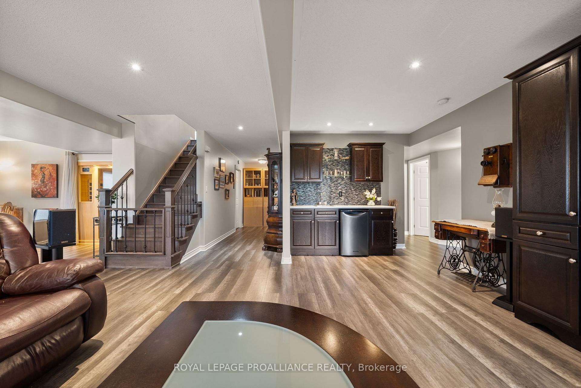 Photo 30 of 147 Riverside Parkway, Quinte West, Frankford Ward — HOMEH