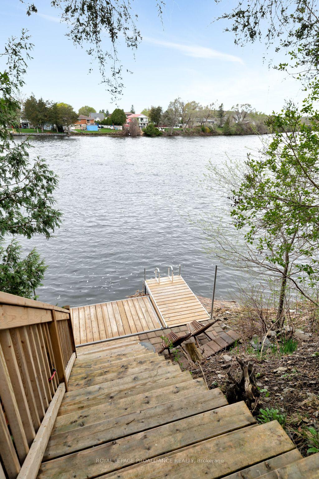 Photo 43 of 147 Riverside Parkway, Quinte West, Frankford Ward — HOMEH