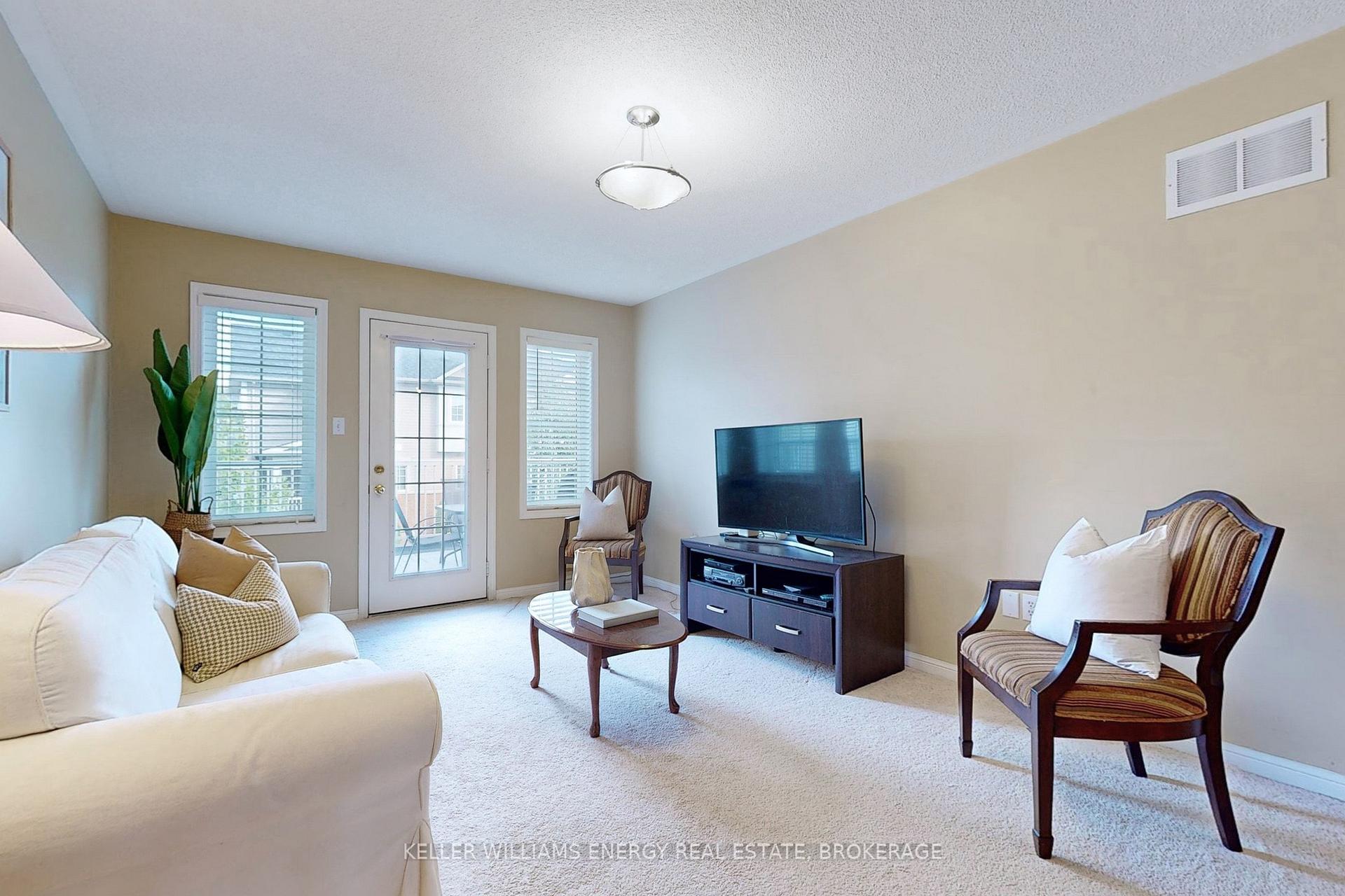 Photo 14 of 55 Barkdale Way, Whitby, Pringle Creek — HOMEH