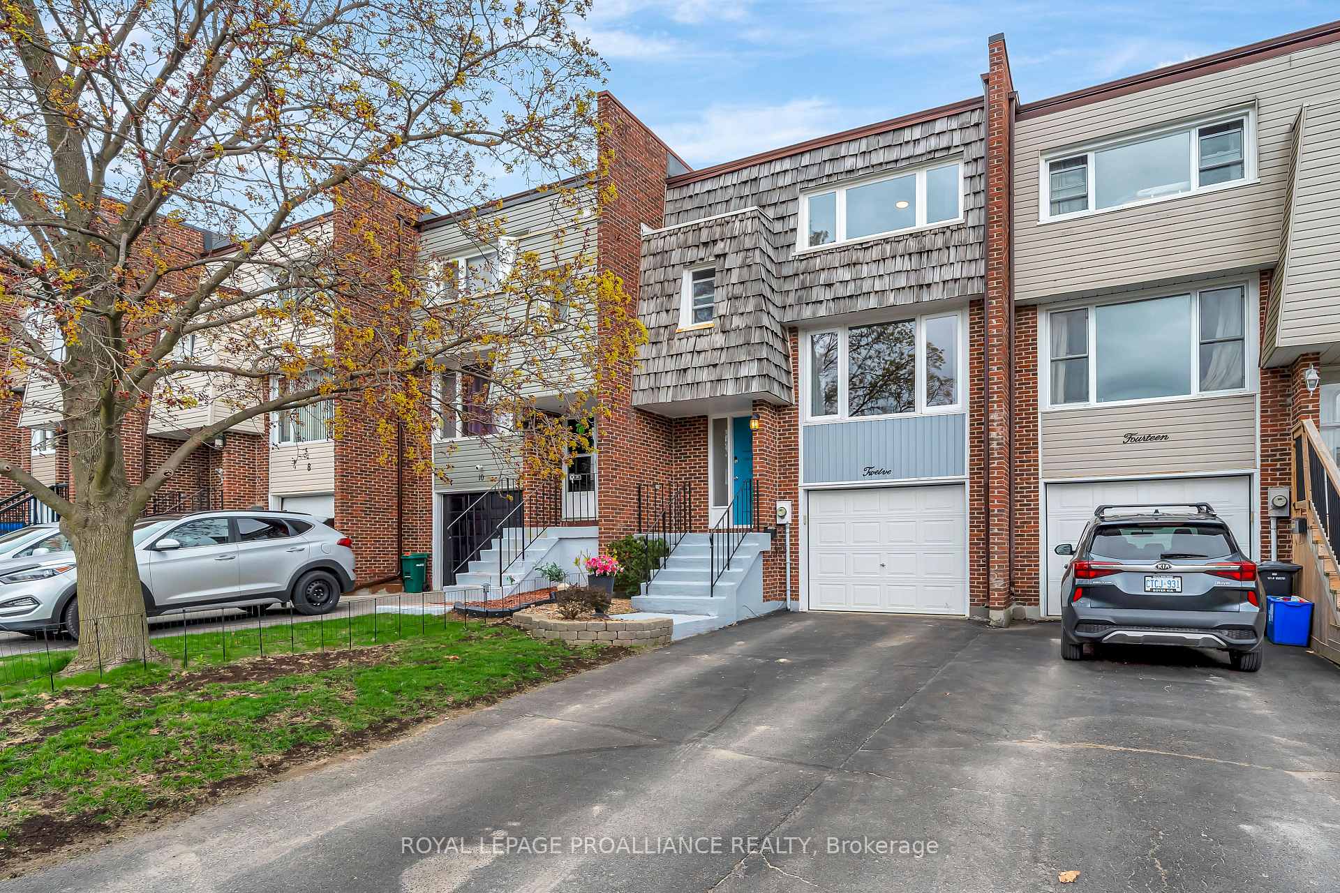 Front of 12 Anna Court