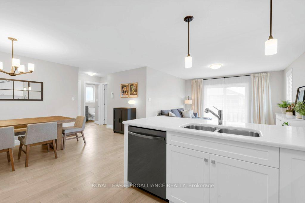 Photo 11 of 20 Cattail Crescent, Quinte West, Murray Ward — HOMEH