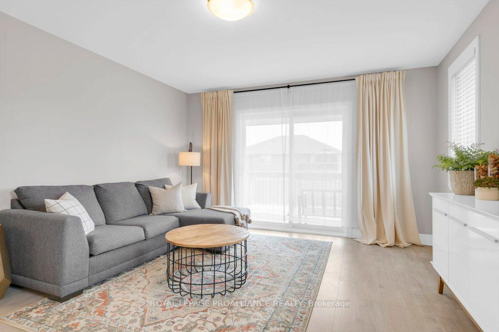 Photo 16 of 20 Cattail Crescent, Quinte West, Murray Ward — HOMEH