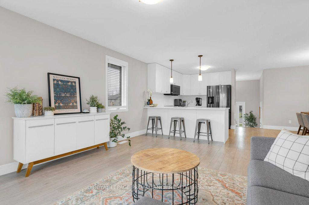 Photo 19 of 20 Cattail Crescent, Quinte West, Murray Ward — HOMEH