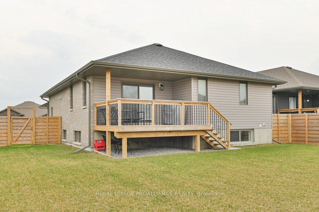 Photo 41 of 20 Cattail Crescent, Quinte West, Murray Ward — HOMEH