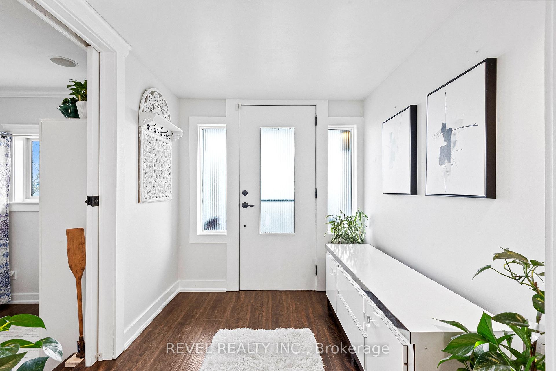 Photo 2 of 456 Crystal Beach Boulevard, Whitby, Whitby Industrial — HOMEH