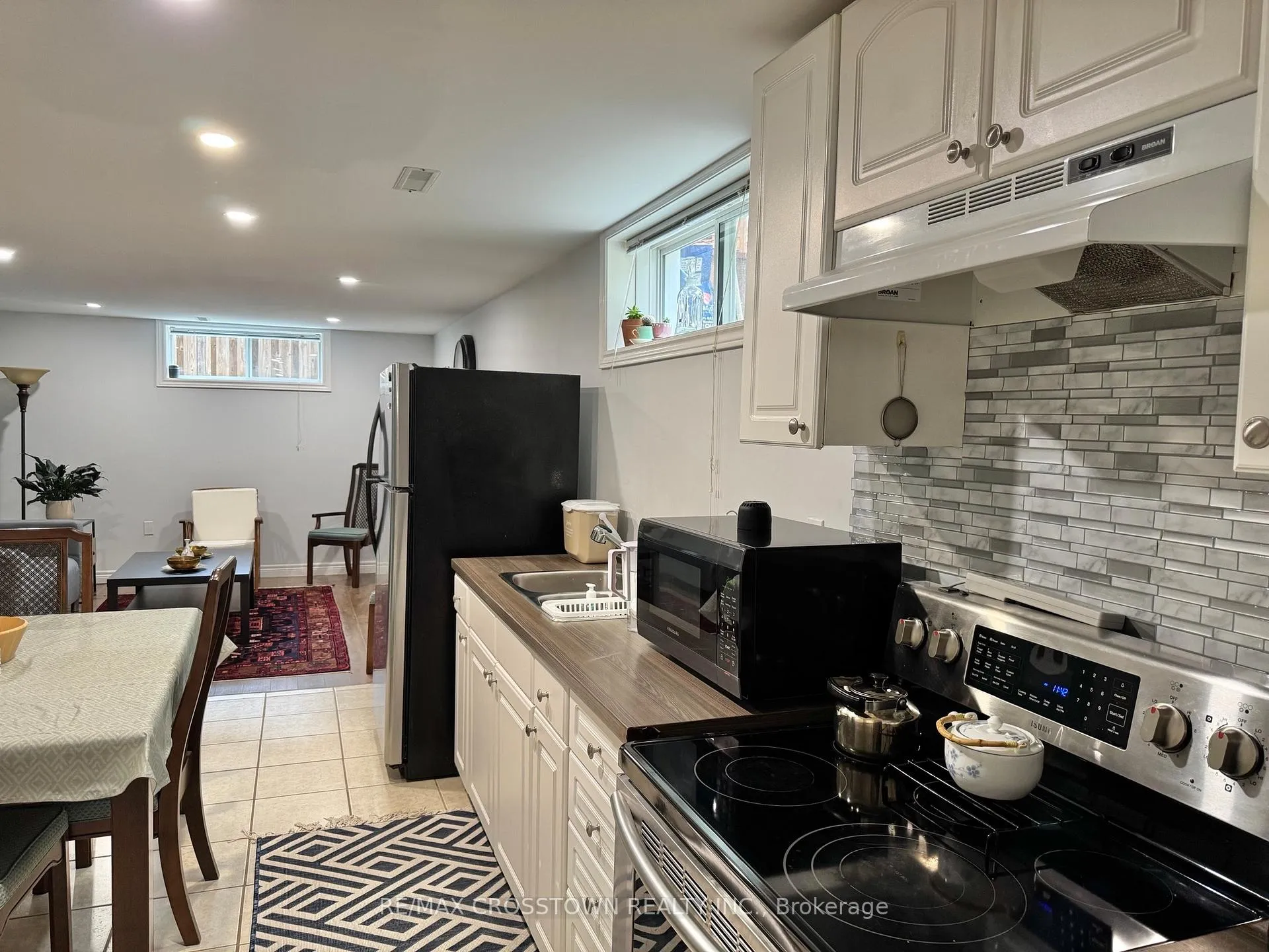 Photo 3 of Unit Lower, 69 Marsellus Street, Barrie, Holly — HOMEH