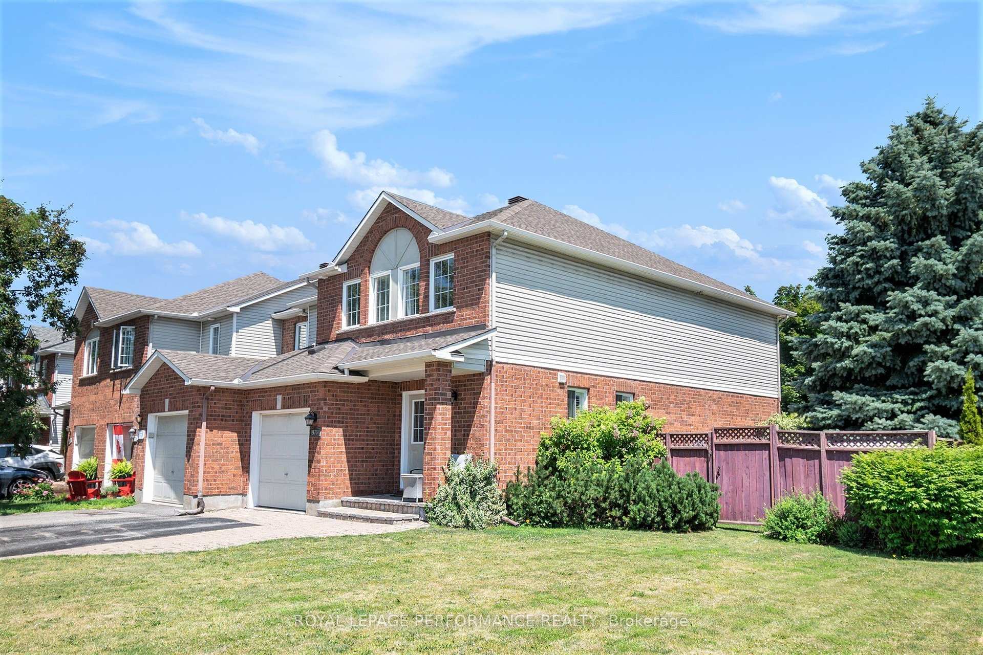 Photo 3 of 975 Goose River Avenue, Ottawa, Riverside South/Gloucester Glen — HOMEH