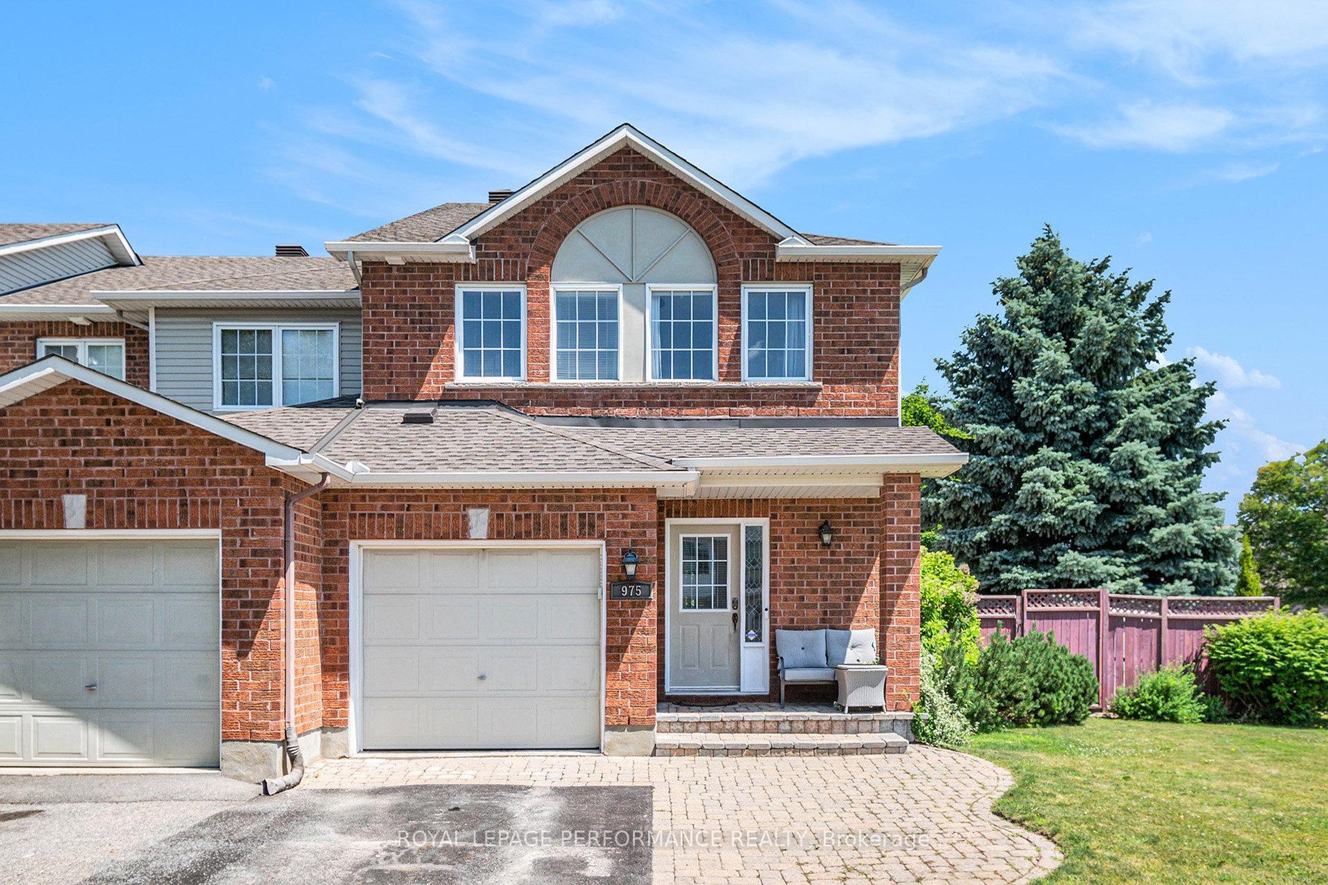 Photo 4 of 975 Goose River Avenue, Ottawa, Riverside South/Gloucester Glen — HOMEH