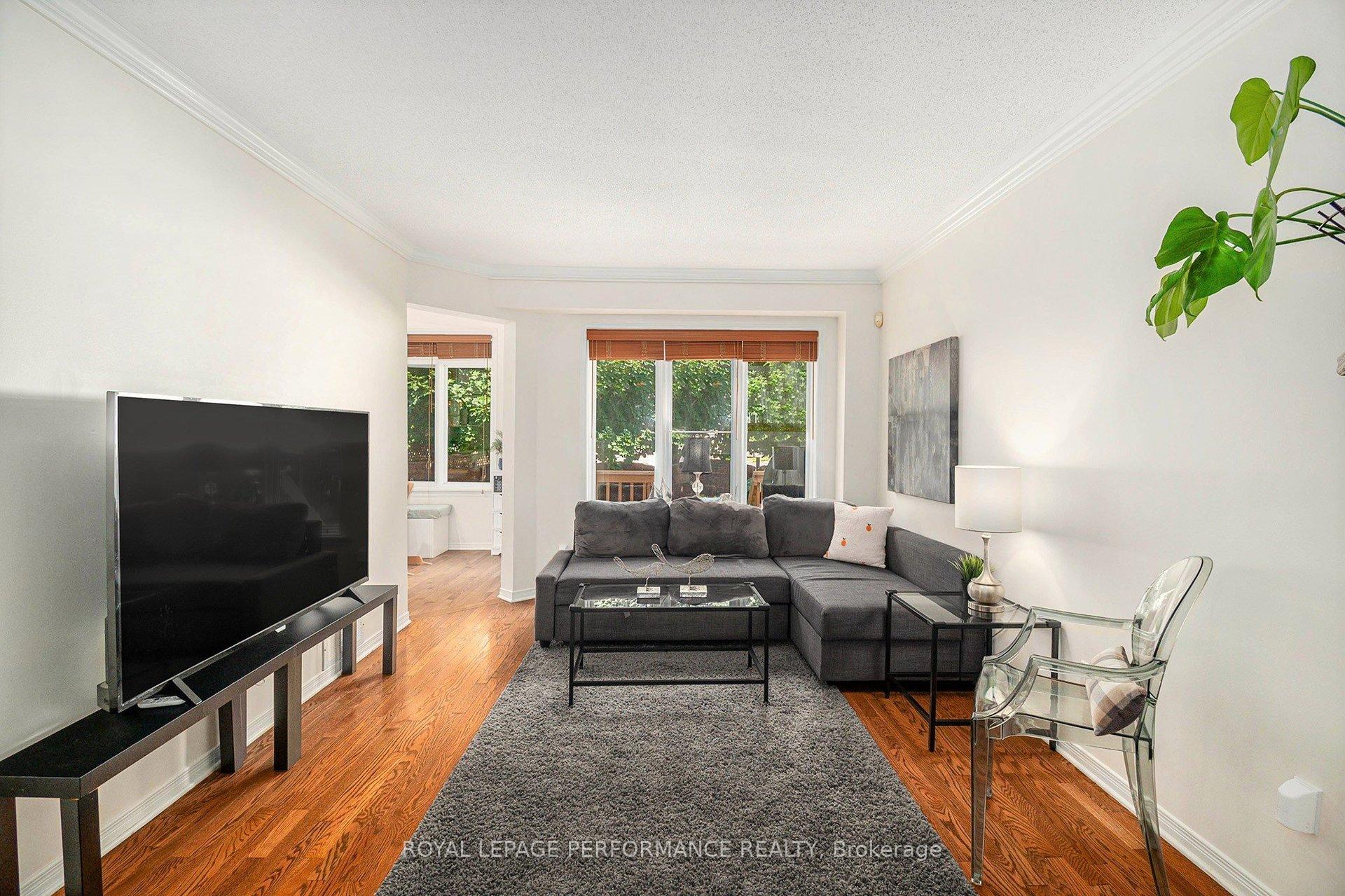 Photo 8 of 975 Goose River Avenue, Ottawa, Riverside South/Gloucester Glen — HOMEH