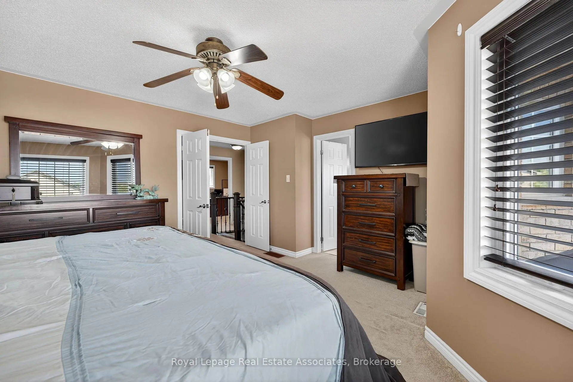 Photo 17 of 56 Bird Street, Barrie, Edgehill Drive — HOMEH