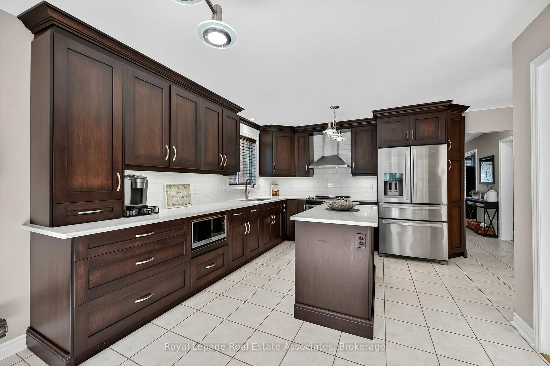 Photo 23 of 56 Bird Street, Barrie, Edgehill Drive — HOMEH