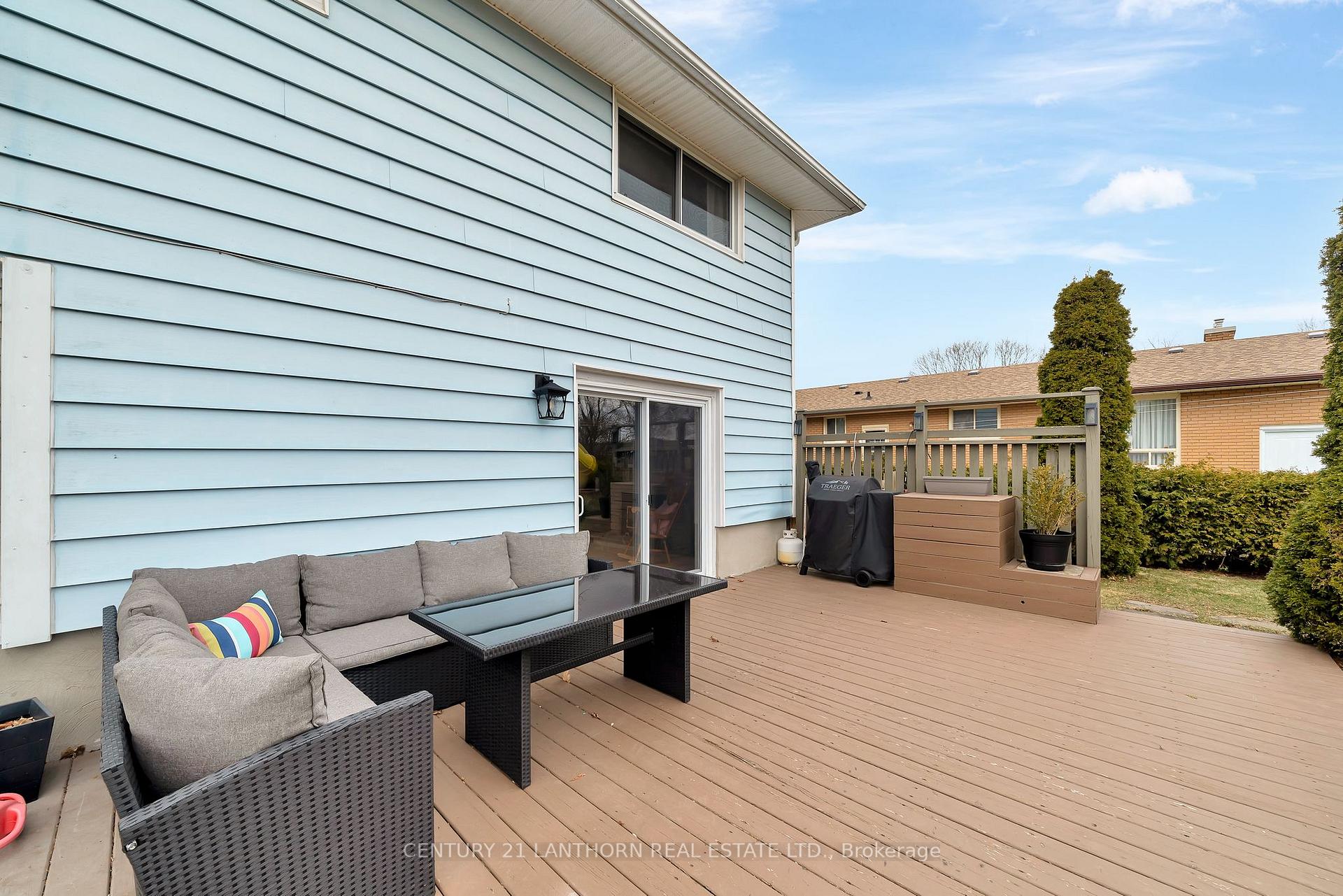 Photo 28 of 25 Sidney Crescent, Quinte West, Sidney Ward — HOMEH