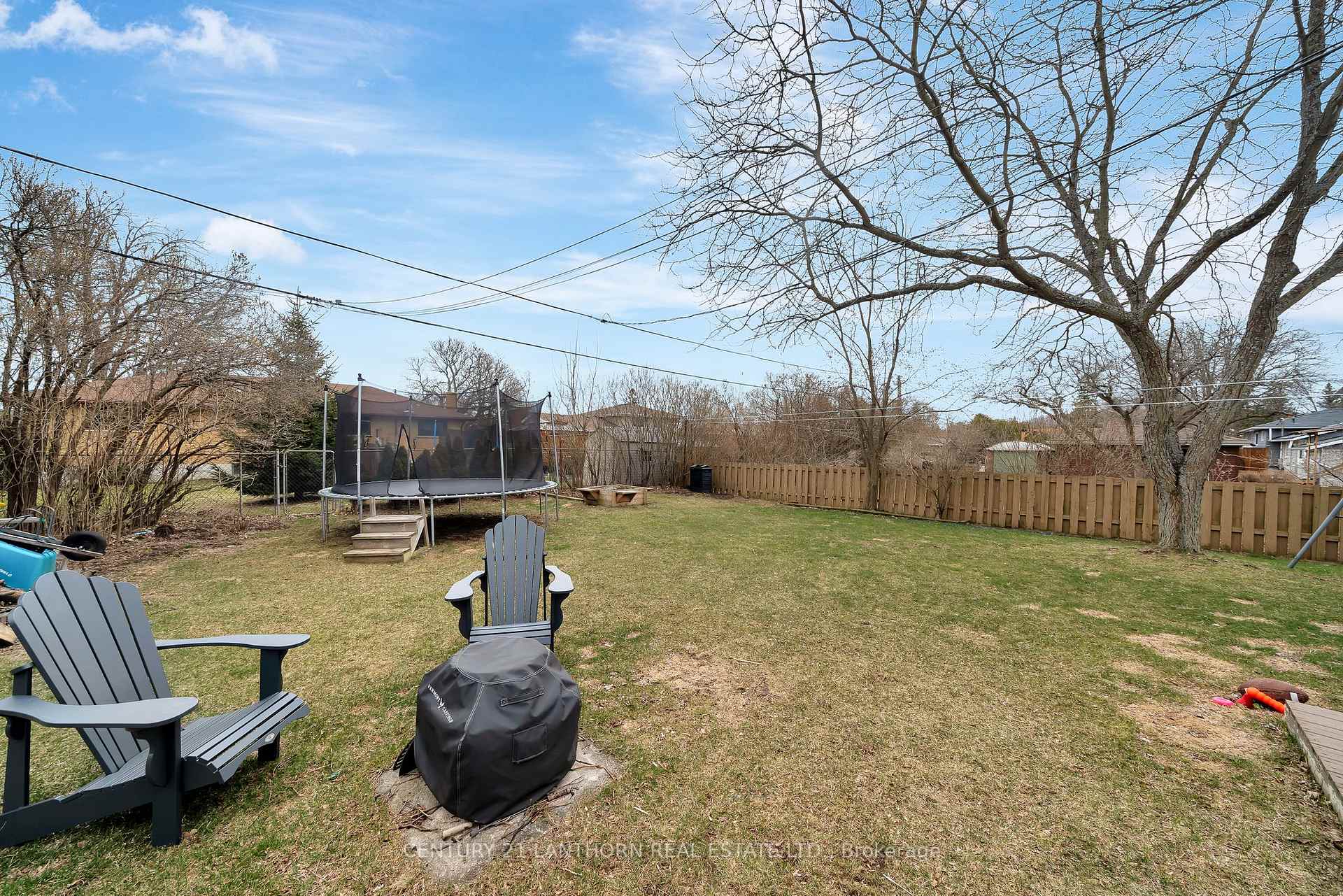 Photo 33 of 25 Sidney Crescent, Quinte West, Sidney Ward — HOMEH