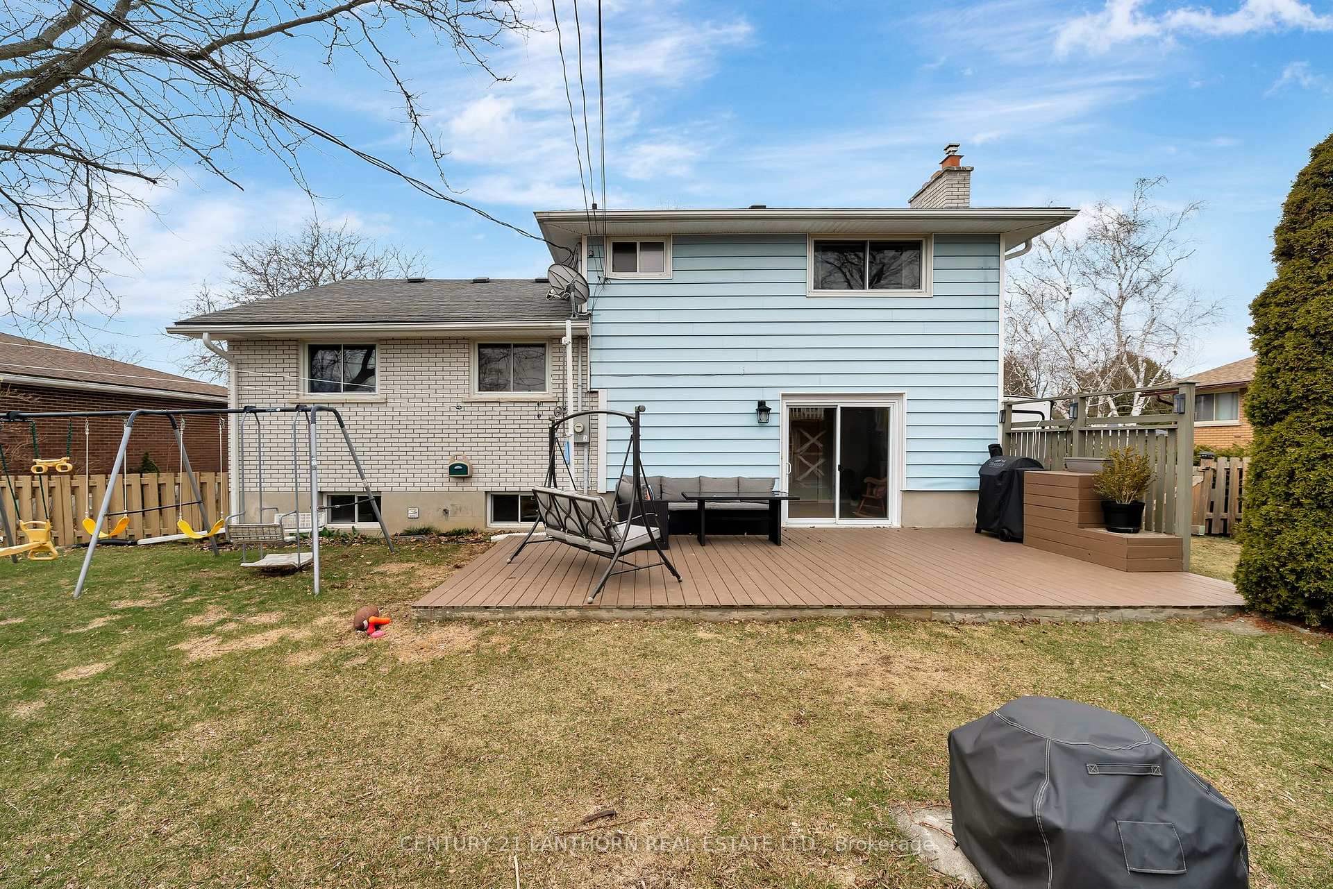 Photo 34 of 25 Sidney Crescent, Quinte West, Sidney Ward — HOMEH