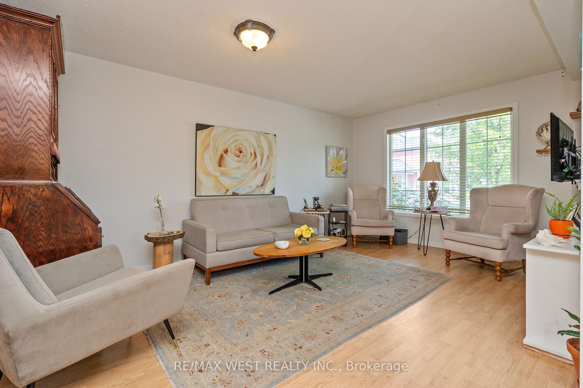 Photo 6 of 125 Colle Melito Way, Vaughan, Sonoma Heights — HOMEH