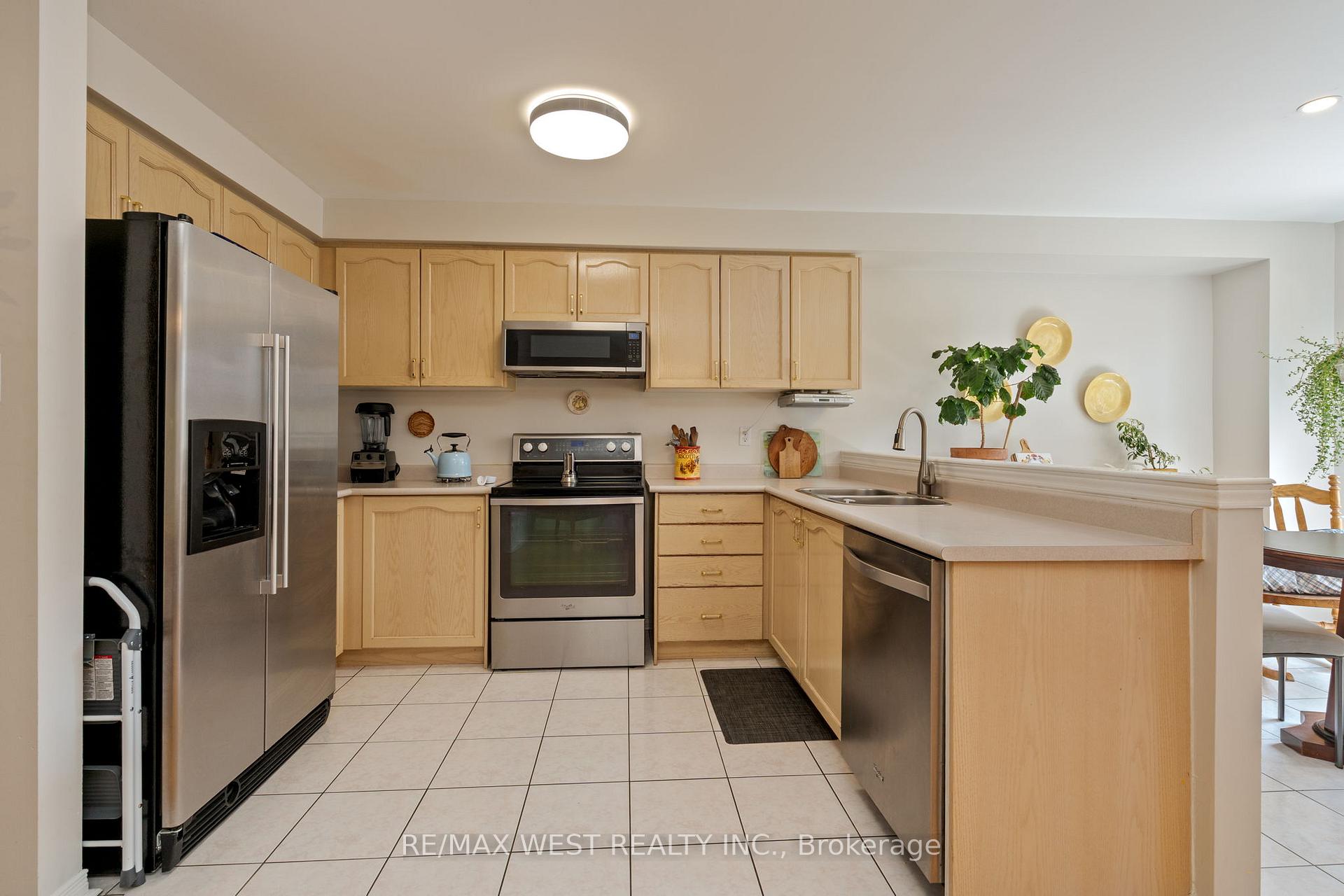 Photo 10 of 125 Colle Melito Way, Vaughan, Sonoma Heights — HOMEH