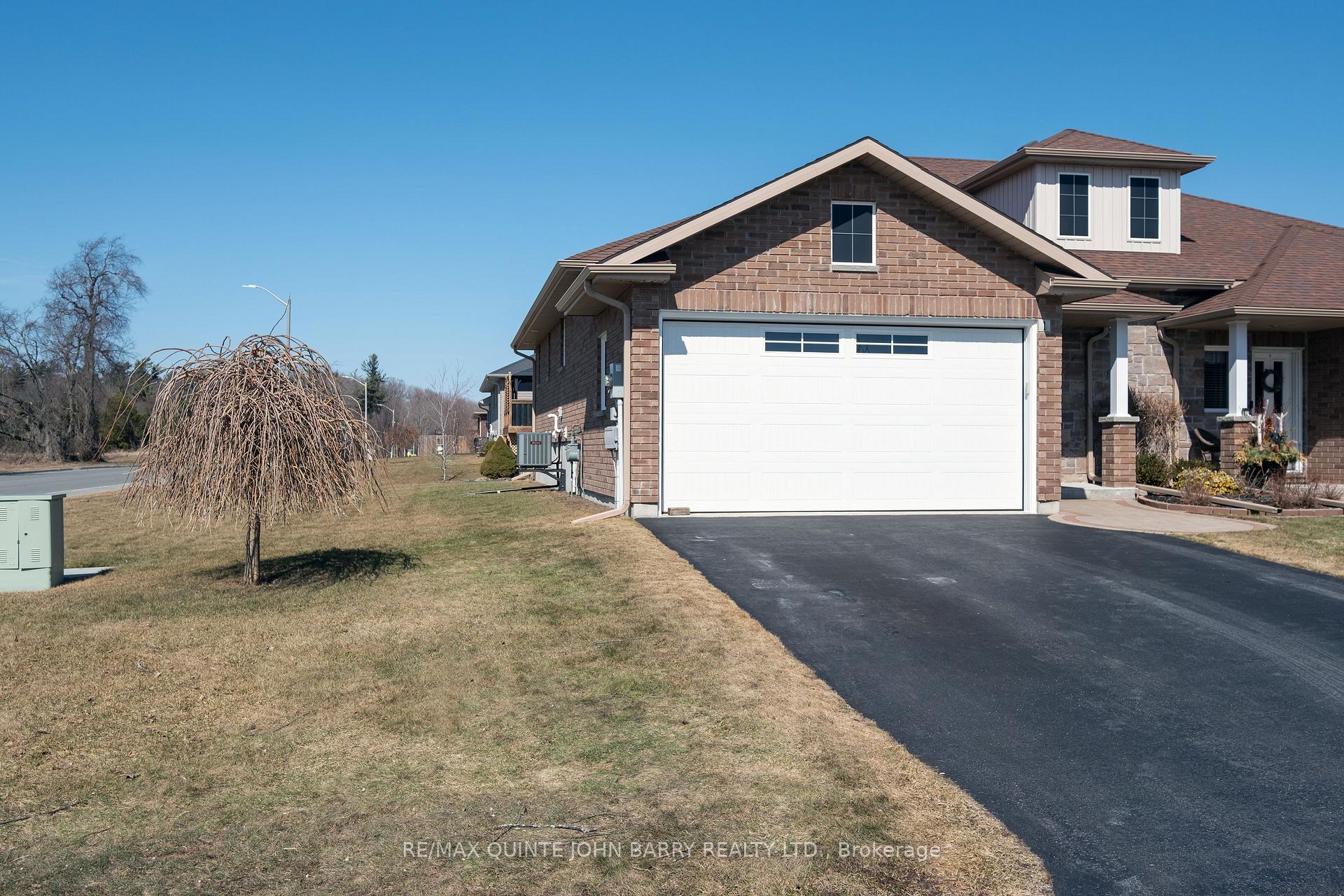 Photo 3 of 1 McIntosh Crescent, Quinte West, Murray Ward — HOMEH