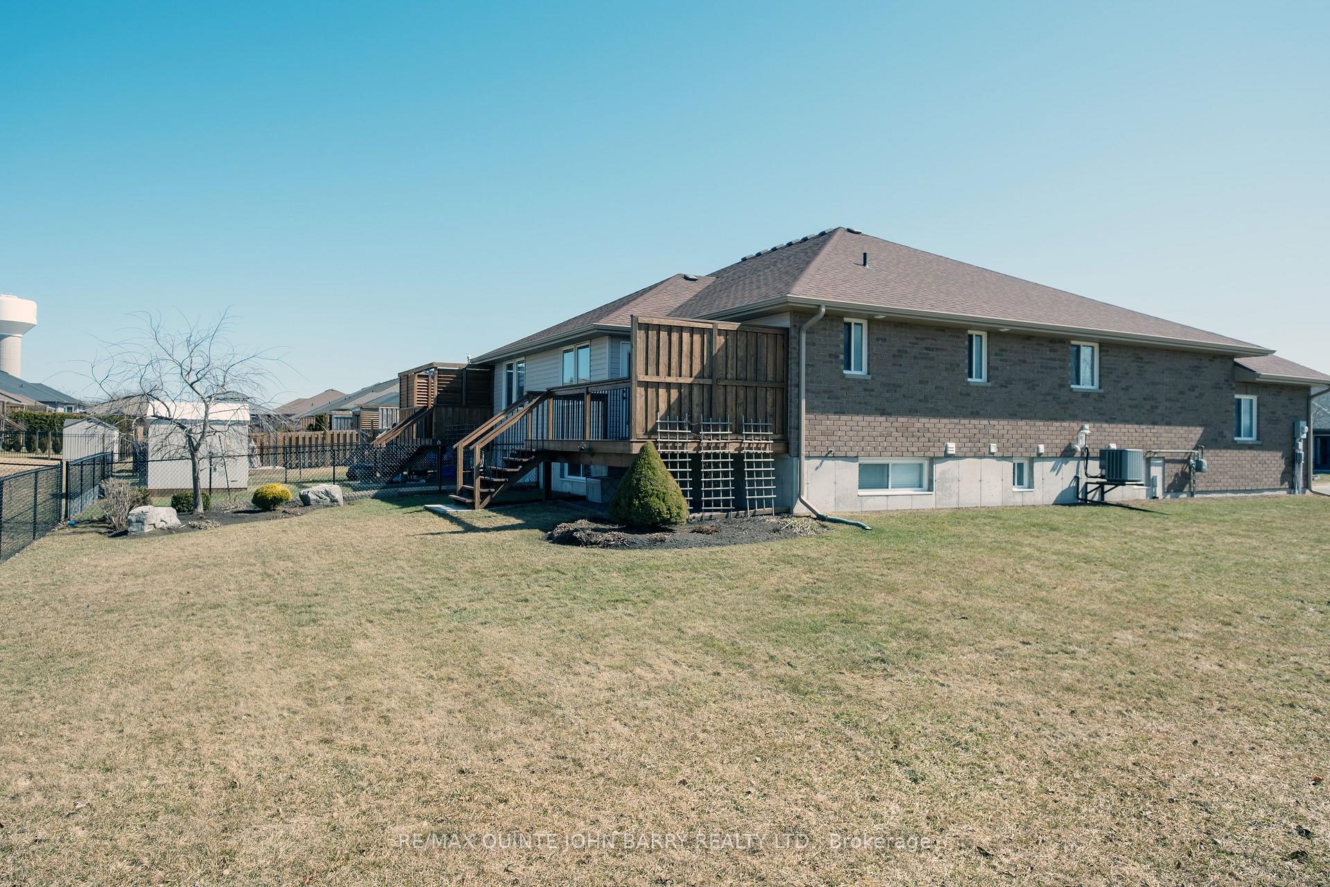 Photo 5 of 1 McIntosh Crescent, Quinte West, Murray Ward — HOMEH