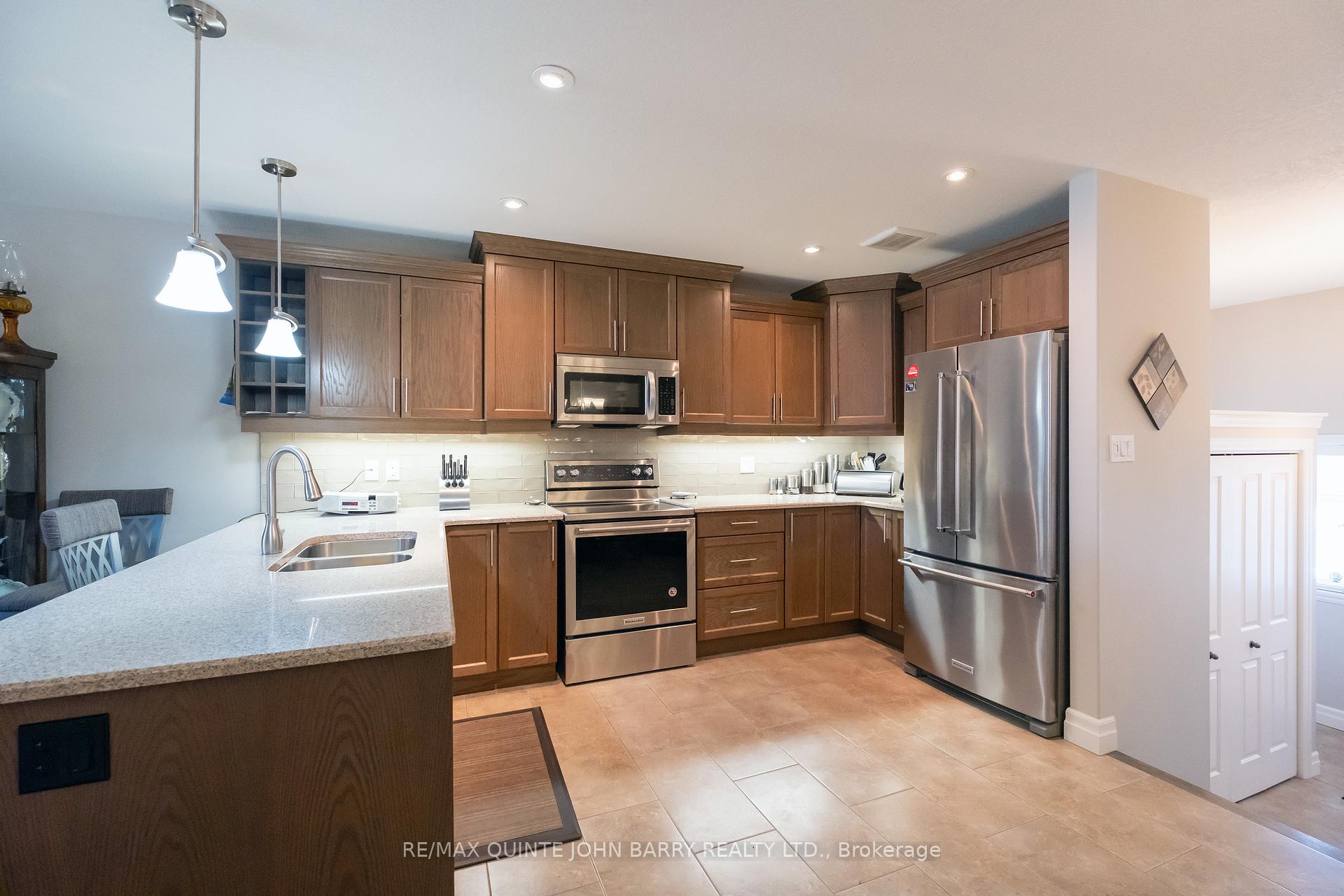 Photo 17 of 1 McIntosh Crescent, Quinte West, Murray Ward — HOMEH