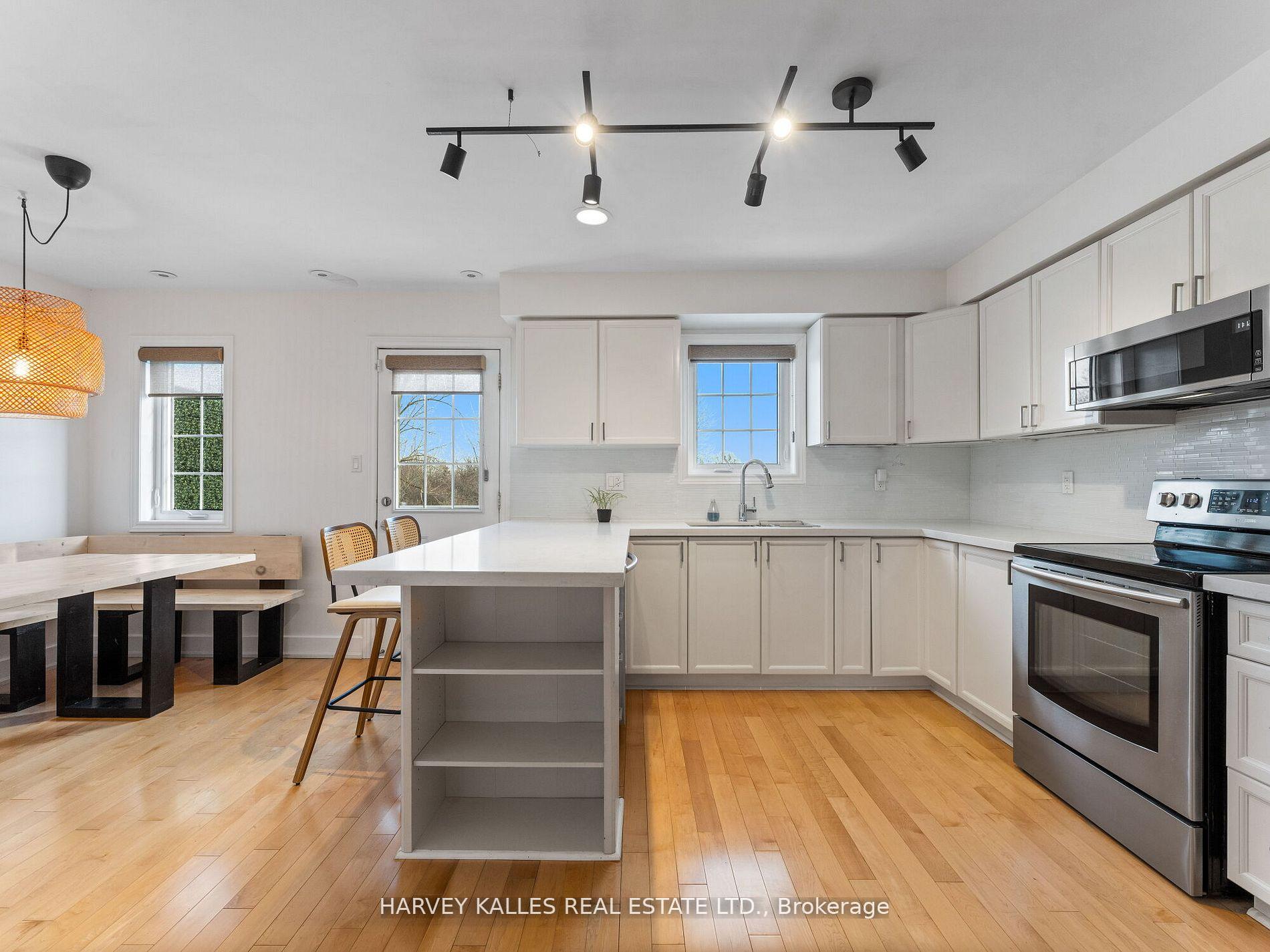 Photo 21 of 609 Liverpool Road, Pickering, Bay Ridges — HOMEH