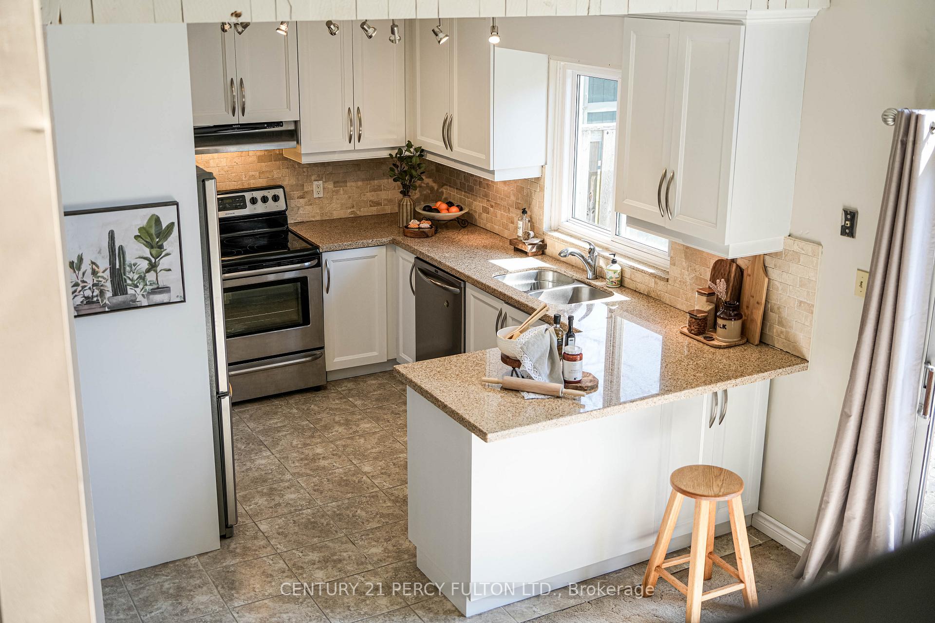 Photo 22 of 1863 Una Road, Pickering, Amberlea — HOMEH