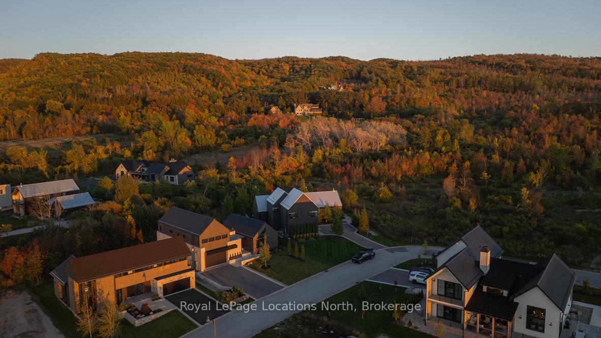 Photo 8 of 104 Maryward Crescent, Blue Mountains — HOMEH