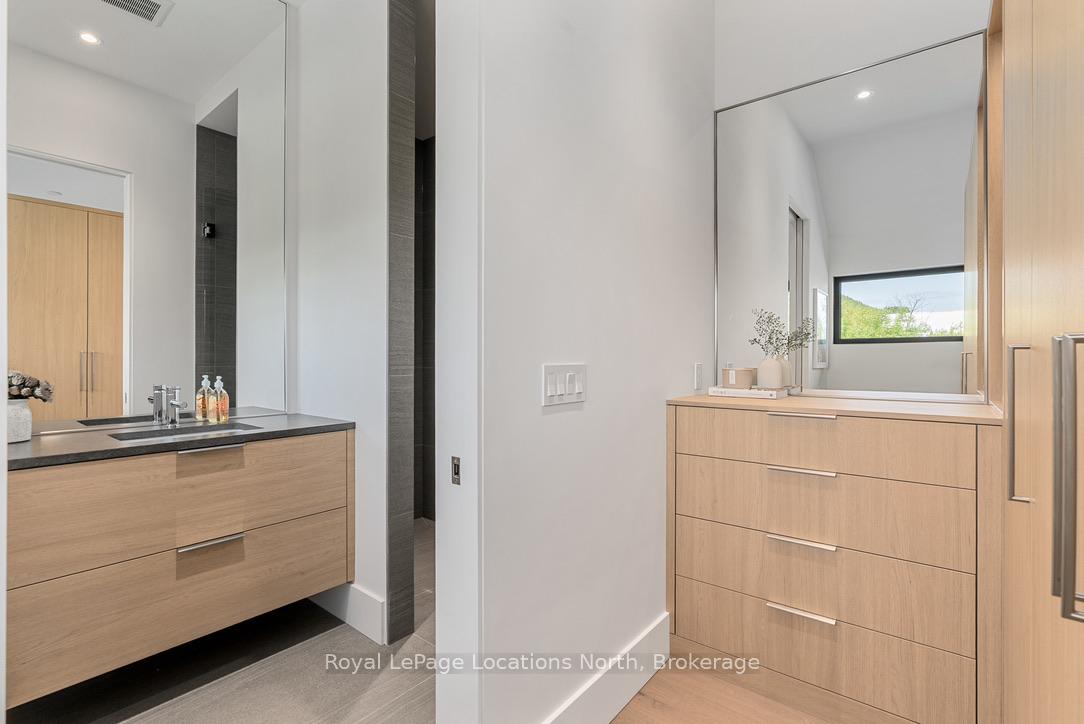 Photo 42 of 104 Maryward Crescent, Blue Mountains — HOMEH
