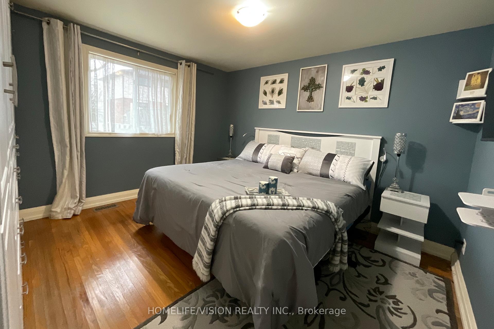 Photo 13 of 843 Sanok Drive, Pickering, West Shore — HOMEH