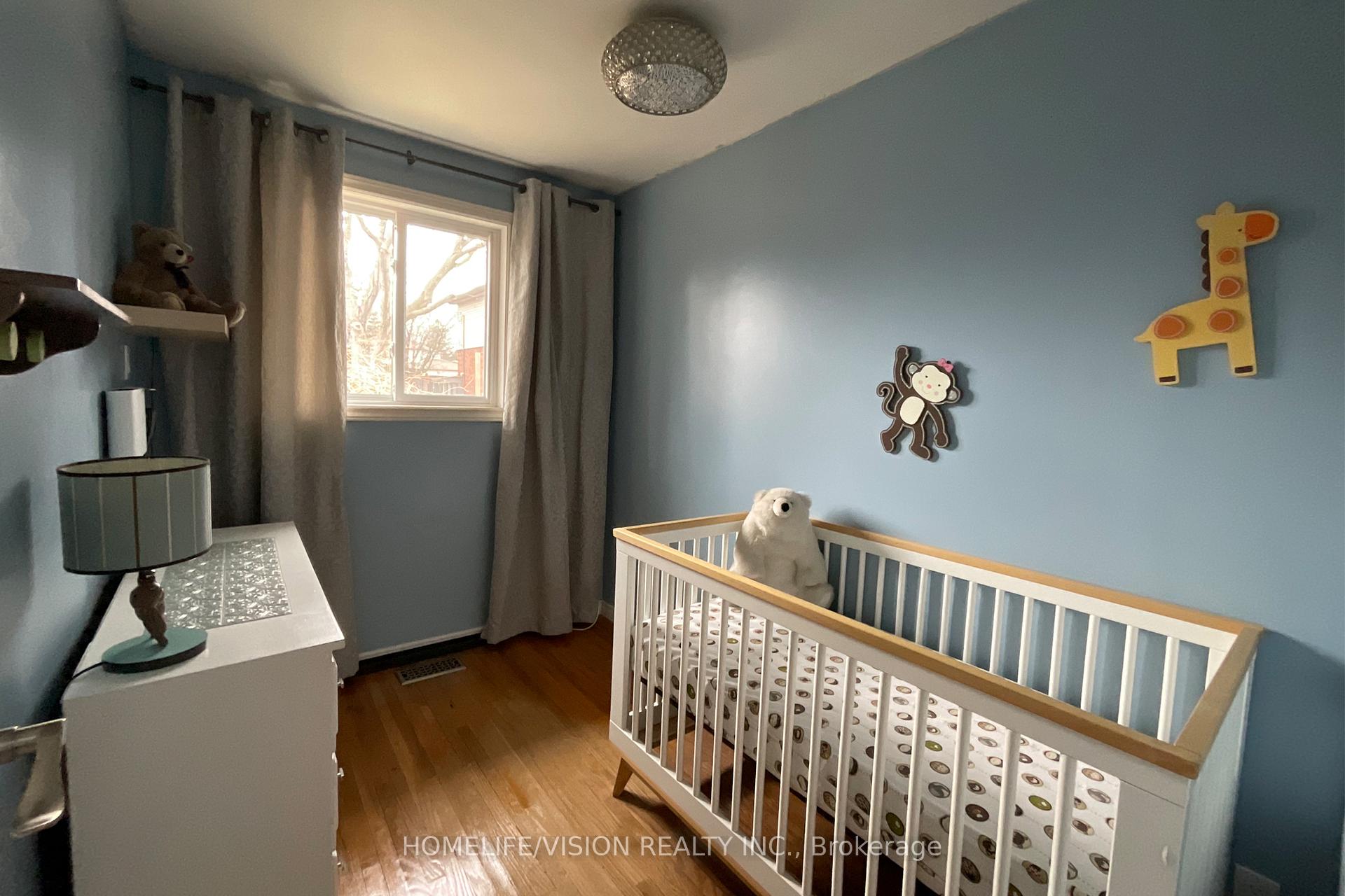 Photo 21 of 843 Sanok Drive, Pickering, West Shore — HOMEH