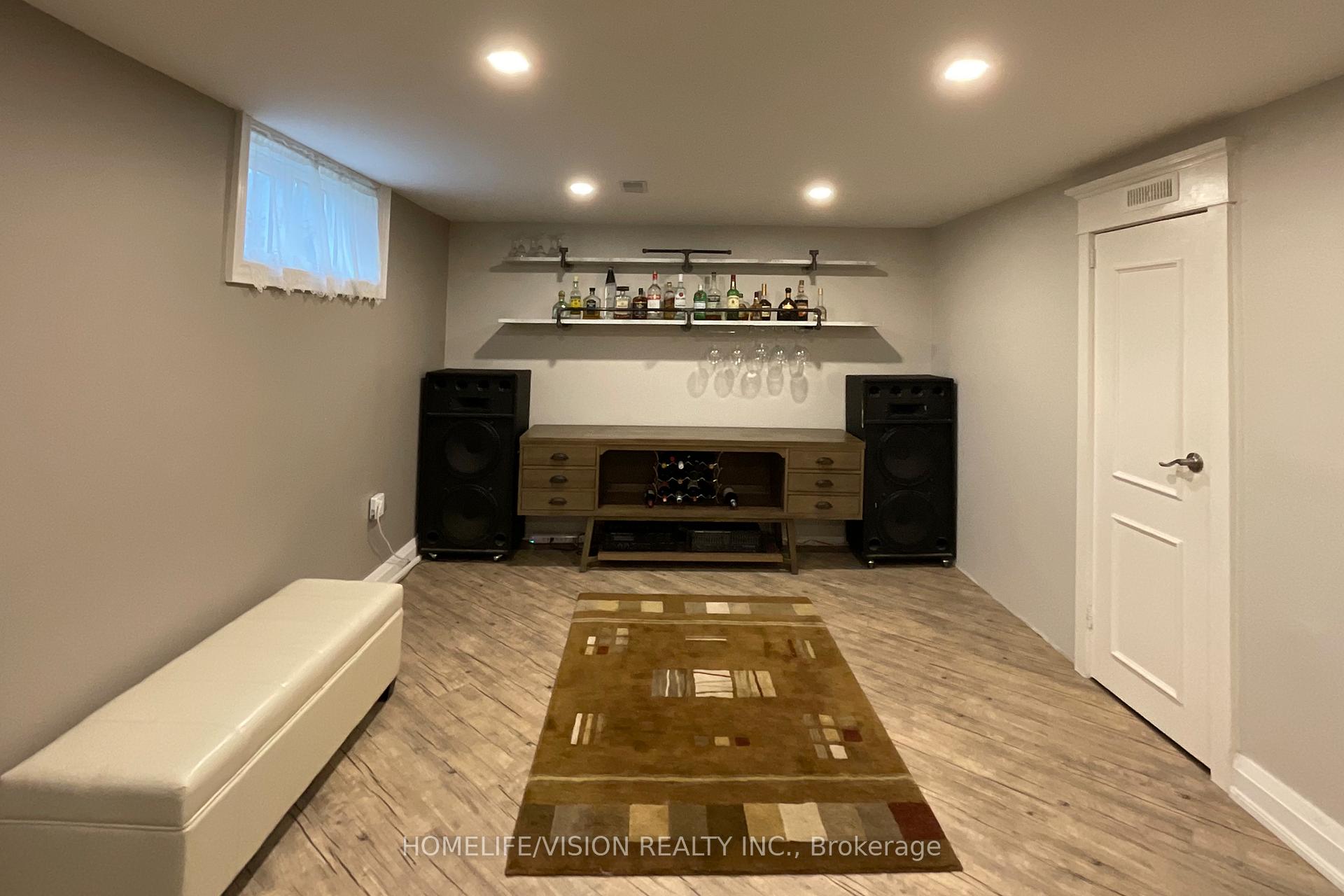 Photo 24 of 843 Sanok Drive, Pickering, West Shore — HOMEH