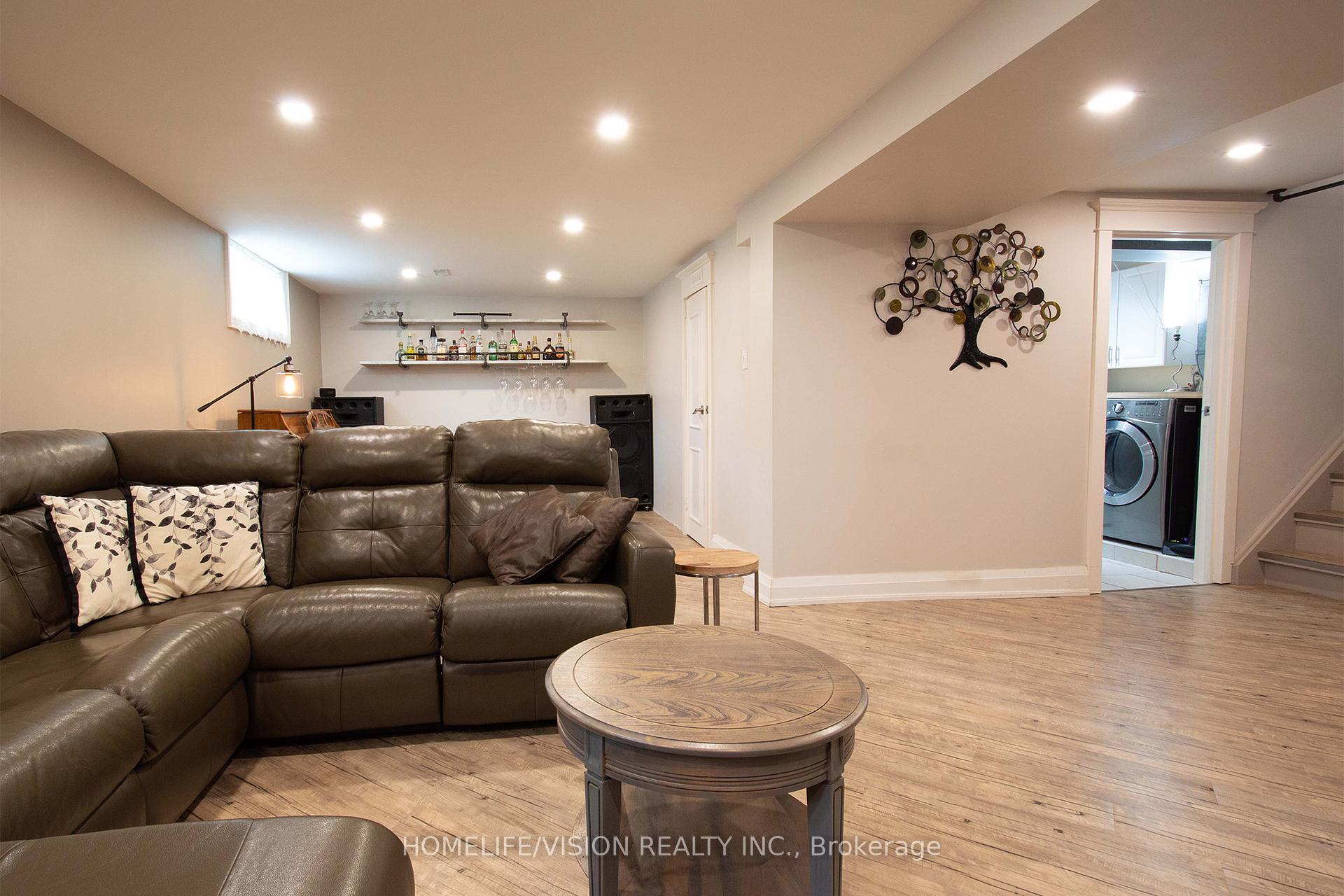 Photo 25 of 843 Sanok Drive, Pickering, West Shore — HOMEH