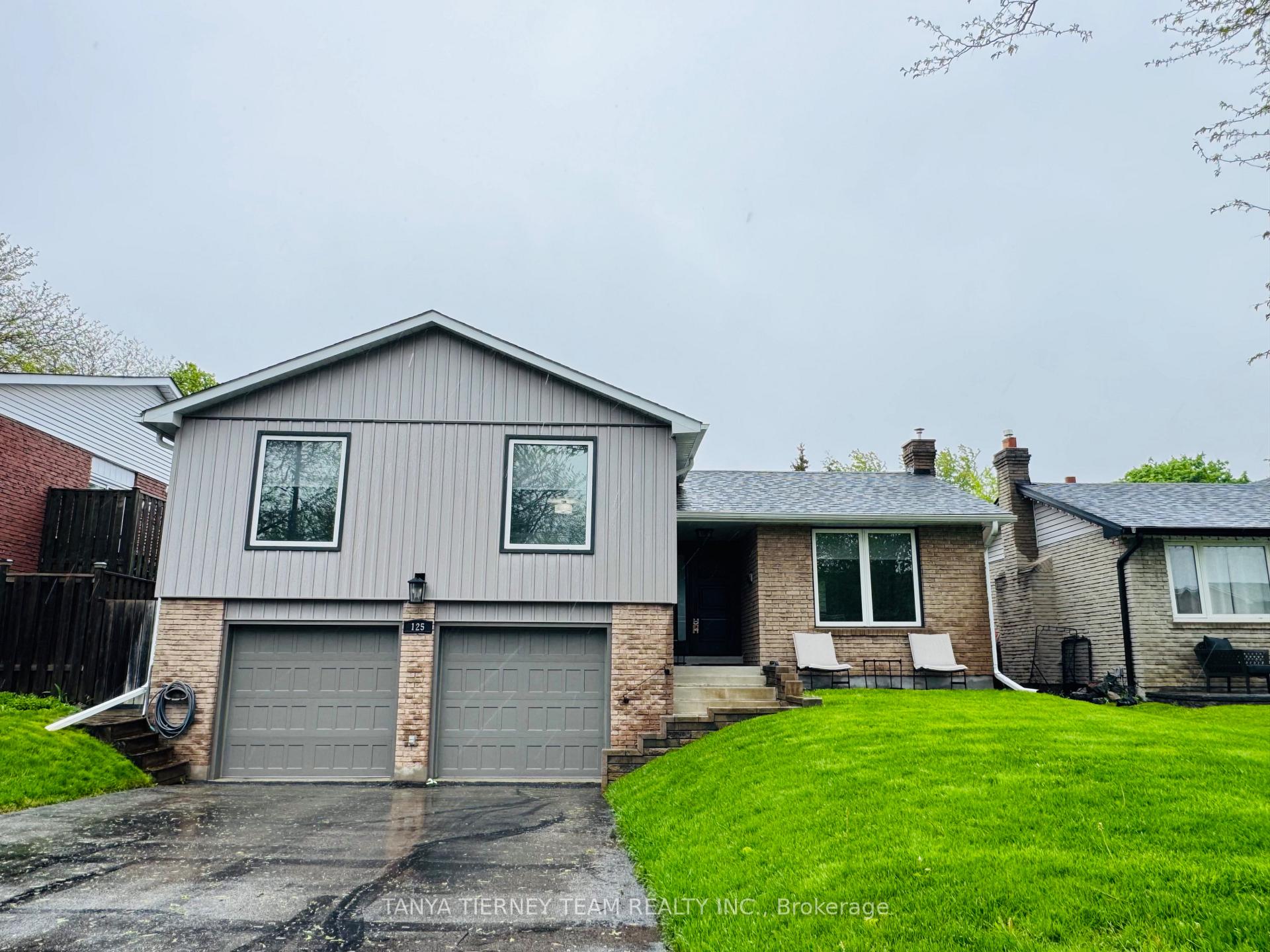 Photo 2 of 125 Guthrie Crescent, Whitby, Lynde Creek — HOMEH