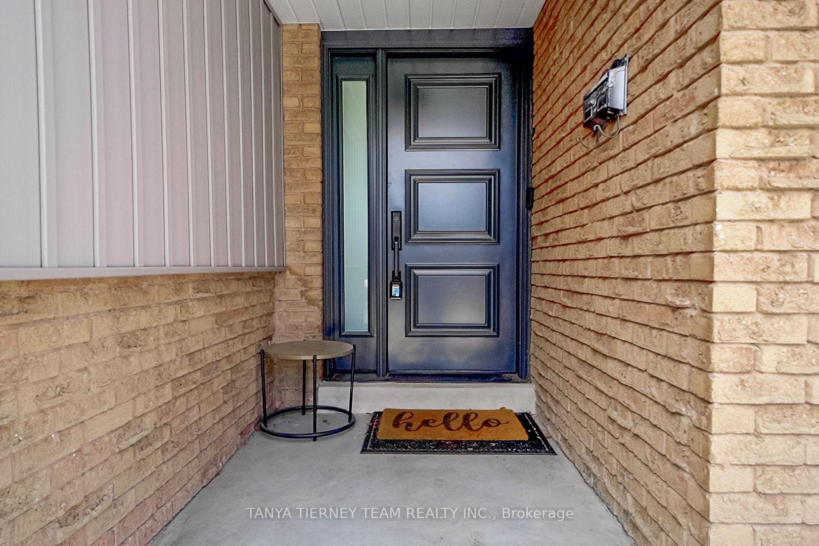 Photo 4 of 125 Guthrie Crescent, Whitby, Lynde Creek — HOMEH