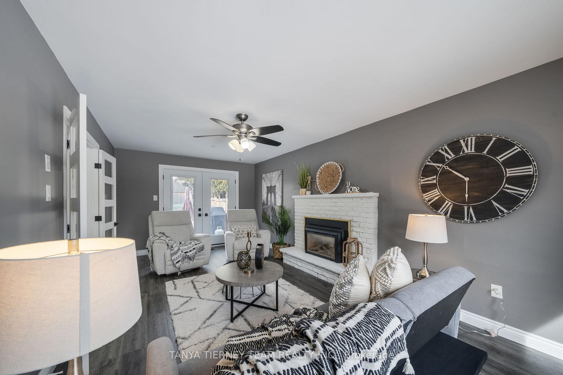 Photo 10 of 125 Guthrie Crescent, Whitby, Lynde Creek — HOMEH