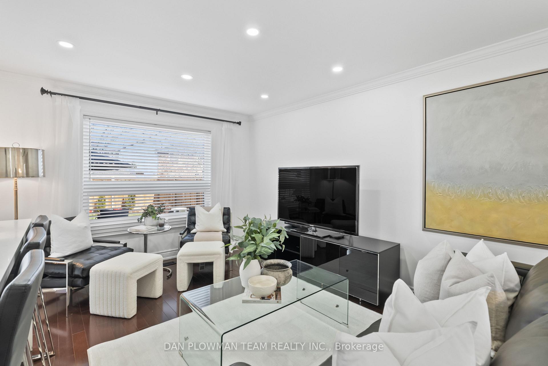 Photo 12 of 683 Foxwood Trail, Pickering, Amberlea — HOMEH