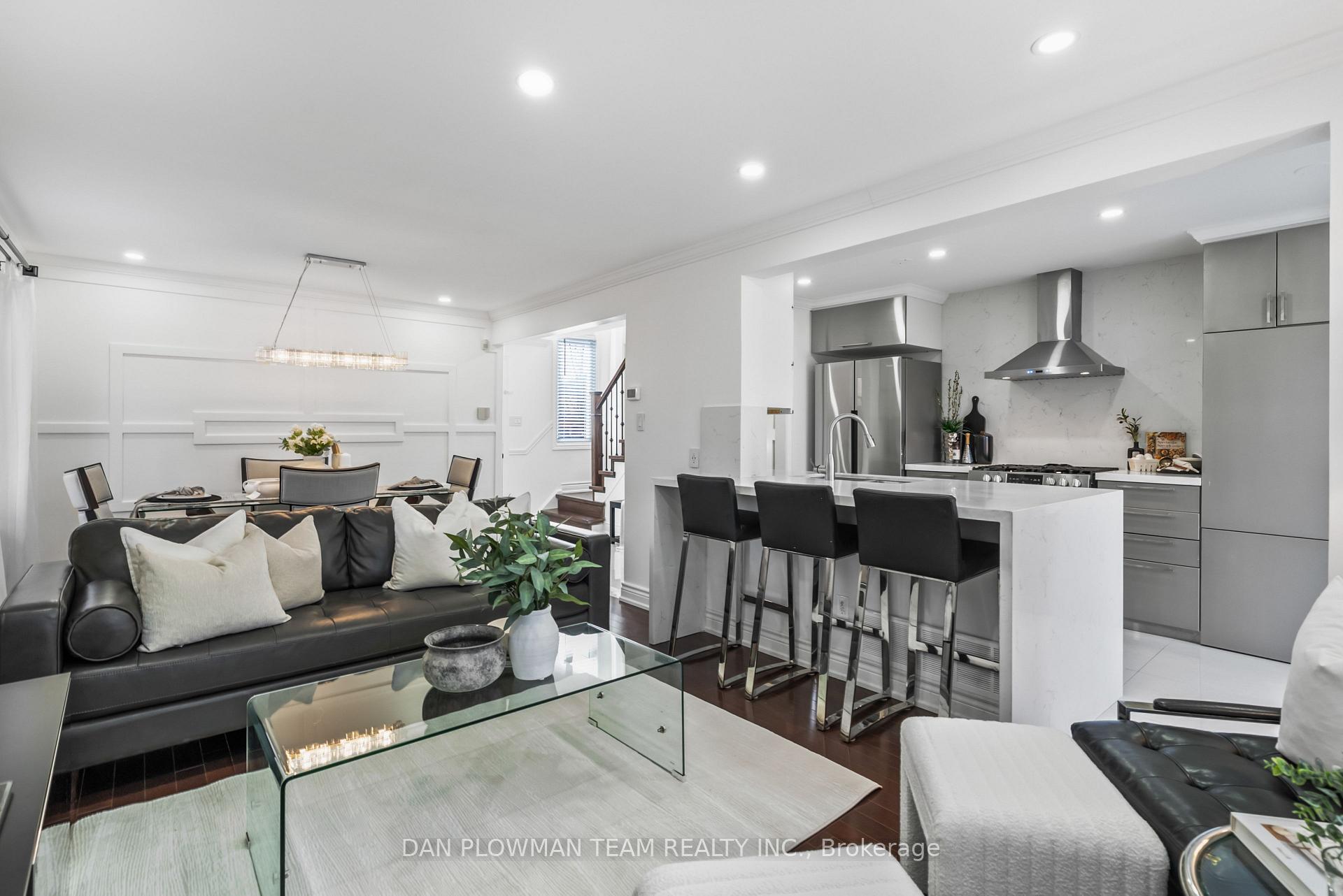 Photo 13 of 683 Foxwood Trail, Pickering, Amberlea — HOMEH