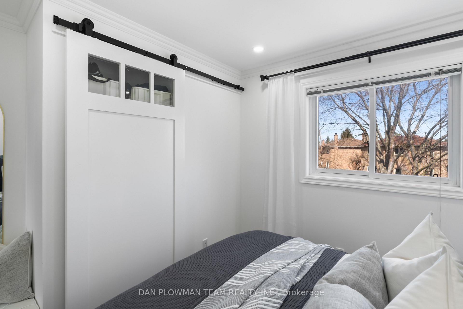 Photo 16 of 683 Foxwood Trail, Pickering, Amberlea — HOMEH