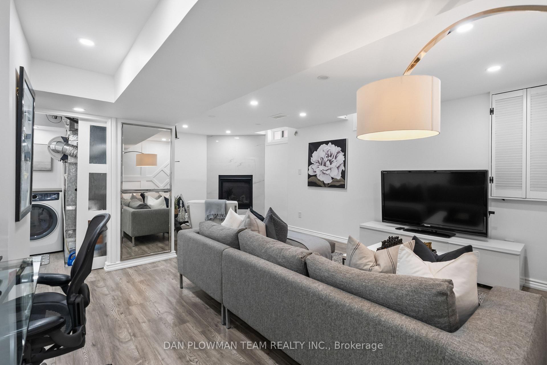 Photo 22 of 683 Foxwood Trail, Pickering, Amberlea — HOMEH