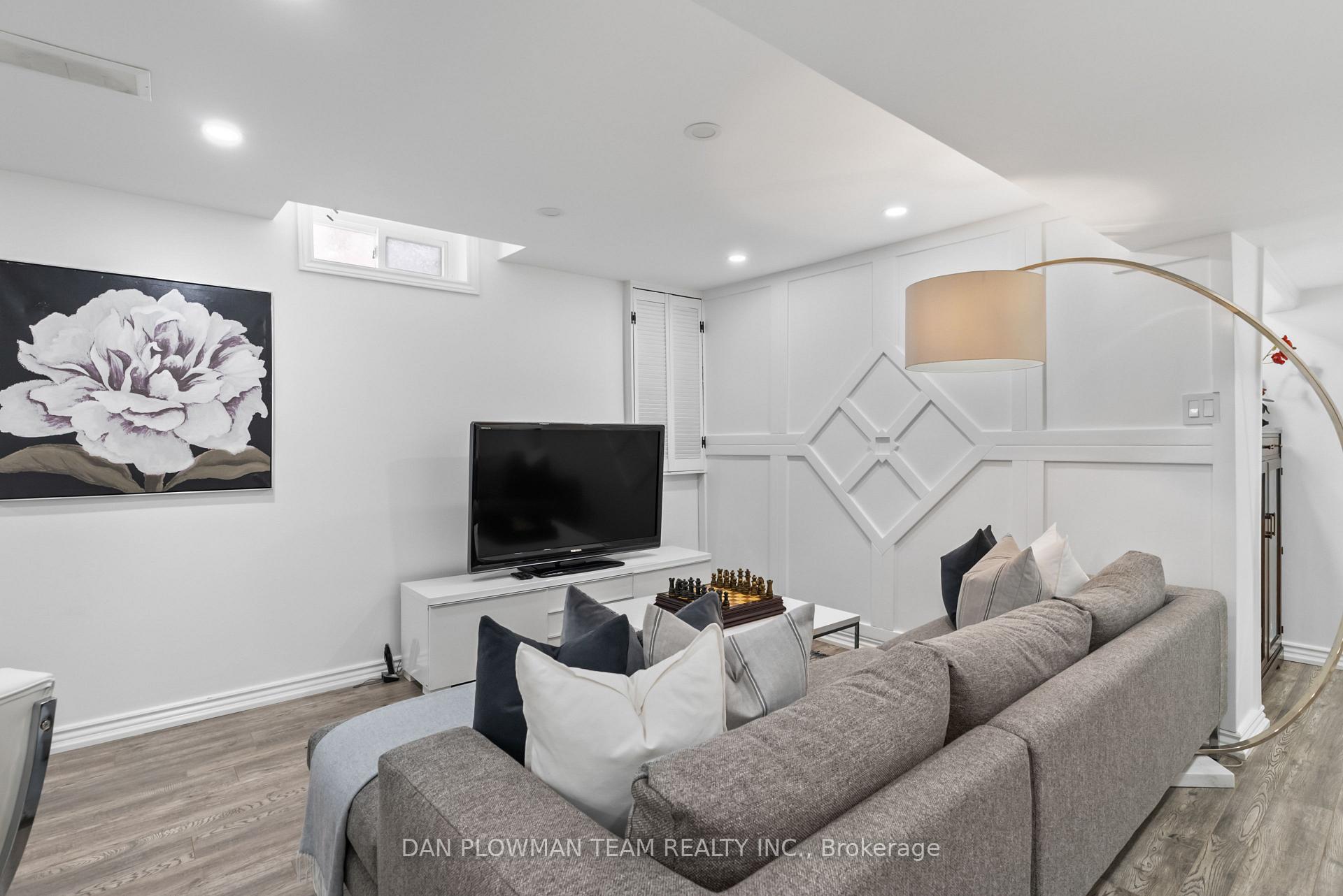 Photo 23 of 683 Foxwood Trail, Pickering, Amberlea — HOMEH