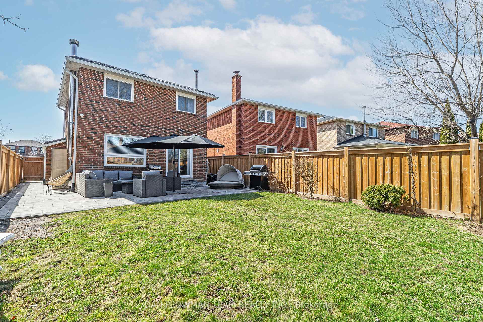 Photo 30 of 683 Foxwood Trail, Pickering, Amberlea — HOMEH