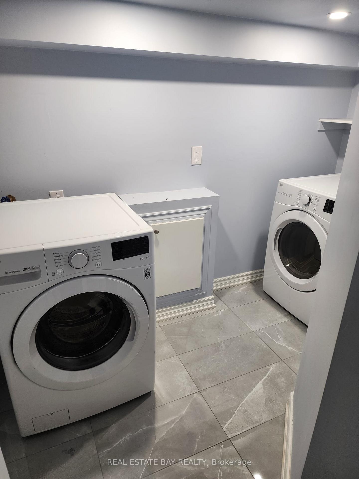 Photo 8 of 6 Elderslie Crescent, Vaughan, Kleinburg — HOMEH